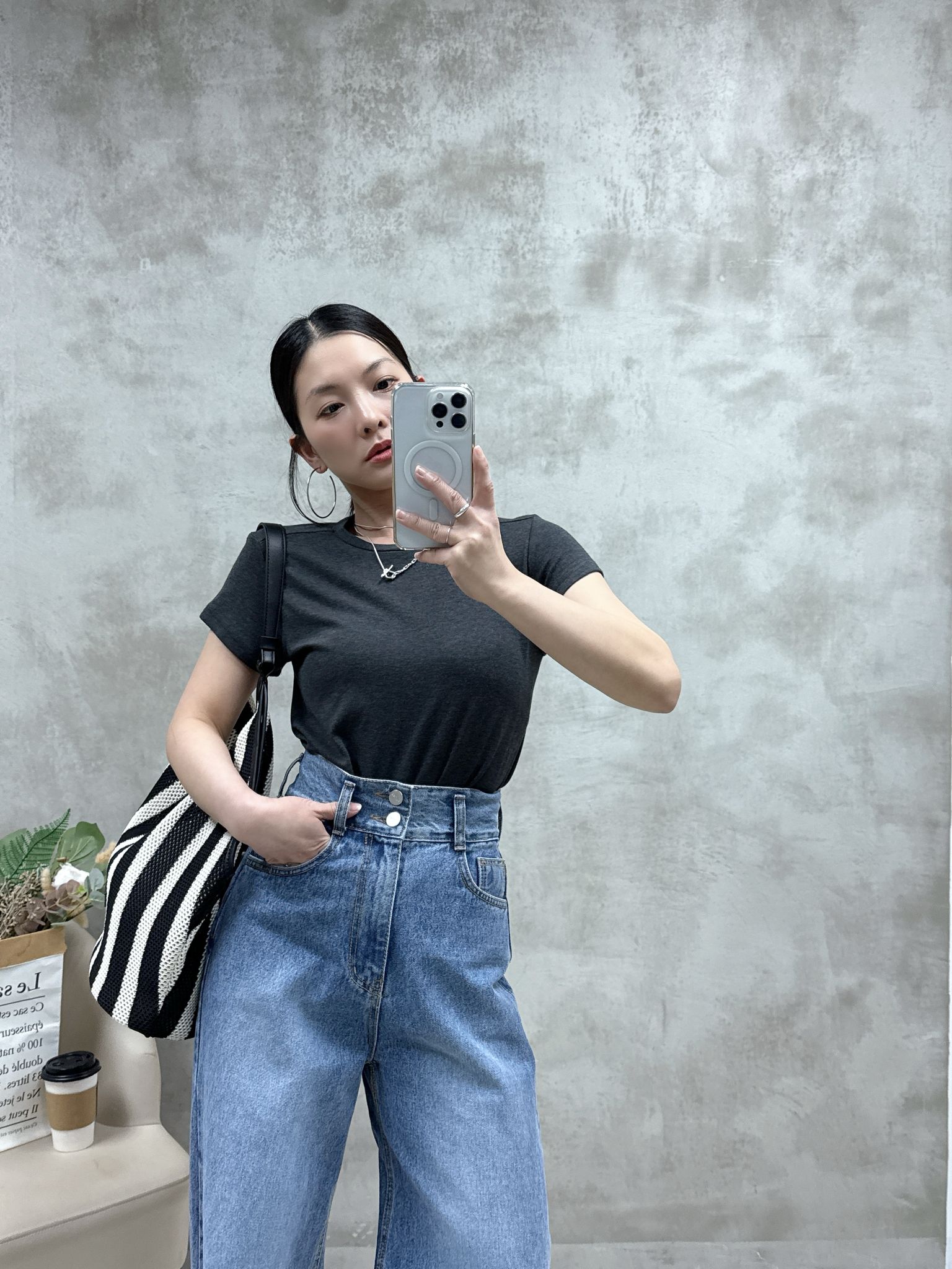 雙鈕高腰牛仔褲