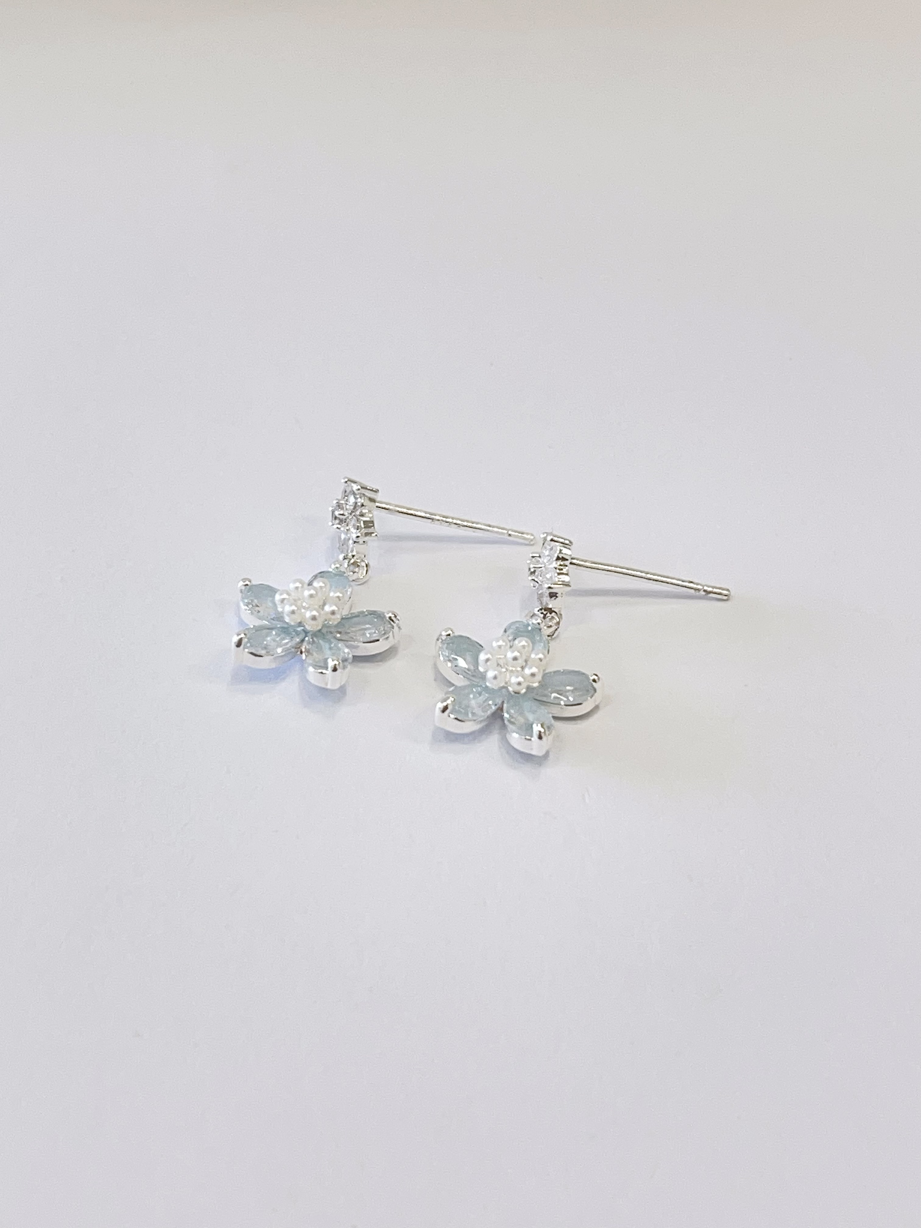 轻奢小花朵百搭耳环