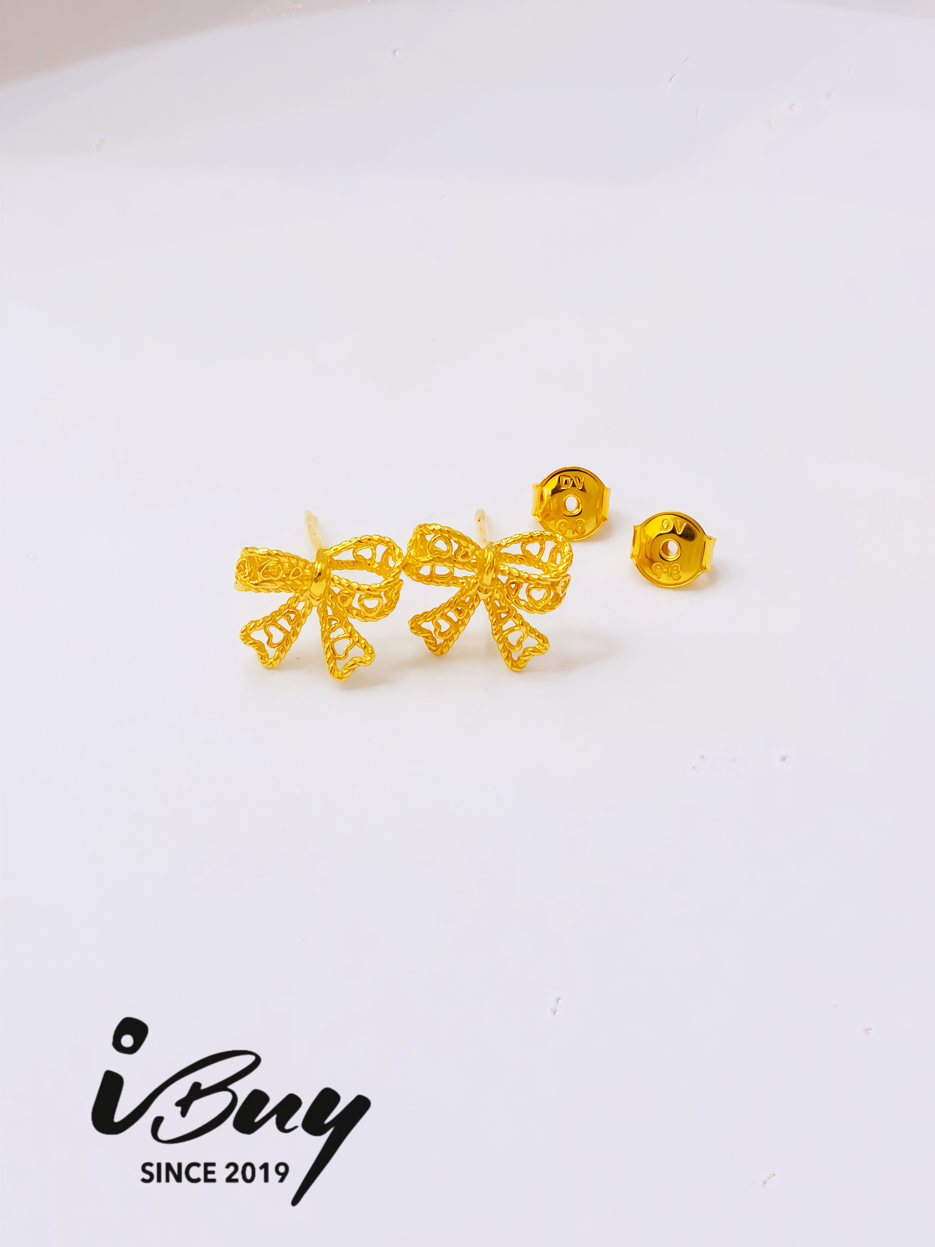 916 GOLD LOVE RIBBON EARRING 916 金 爱心蝴蝶结耳钉