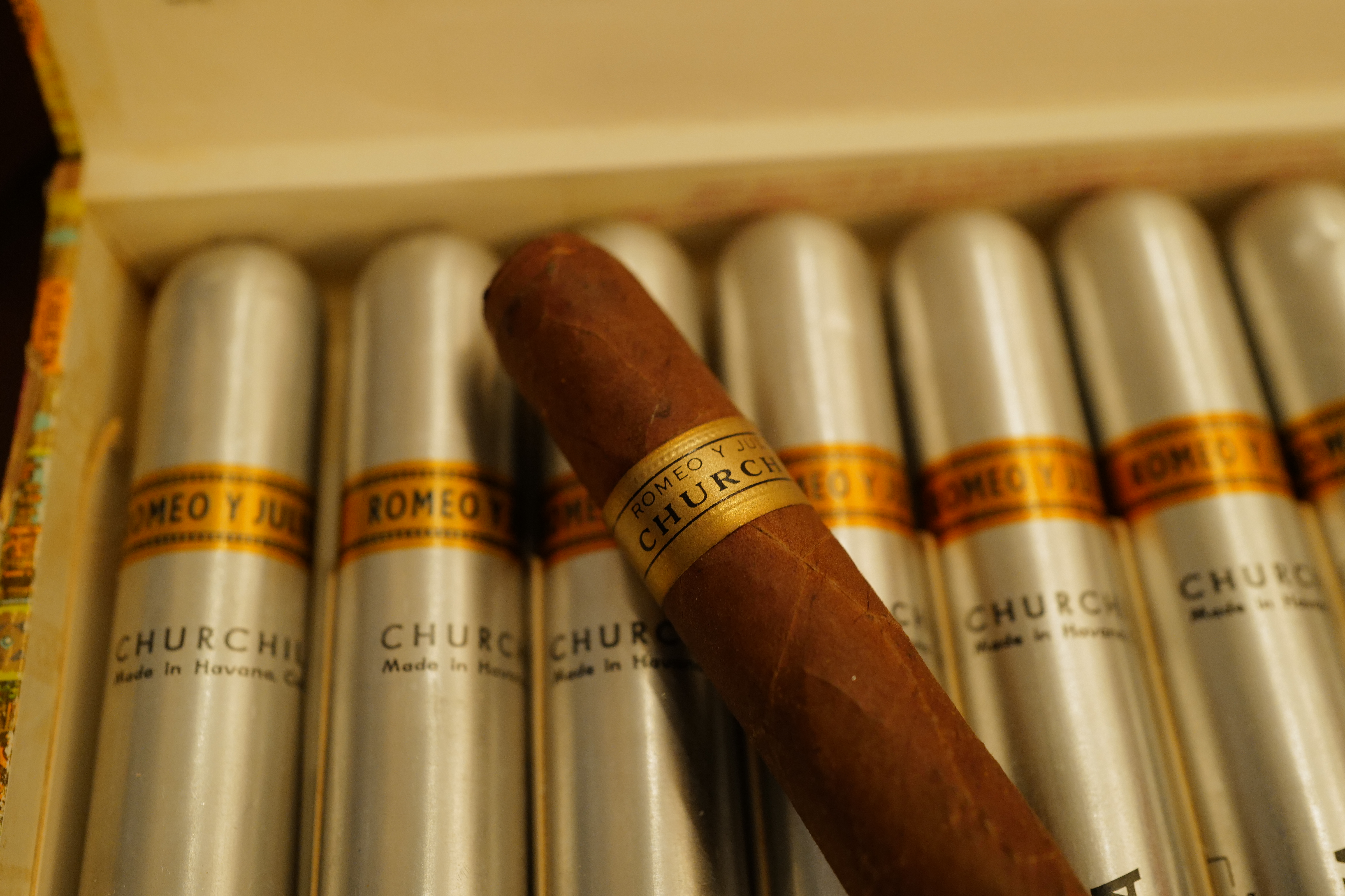 Romeo y Julieta Churchills 1970s' (羅密歐朱麗葉 長丘 1970年代)