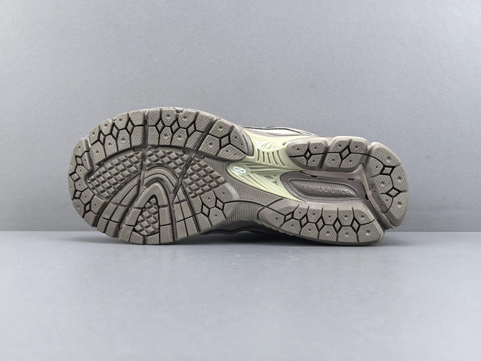 New Balance 1906R M1906RHD