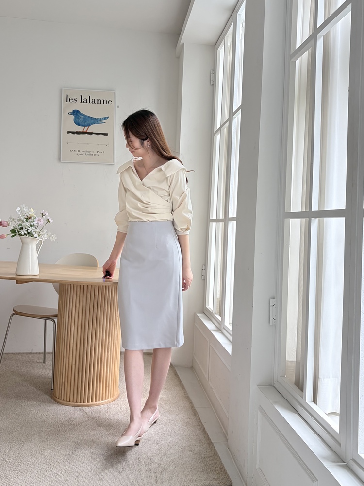 Leonie Tailored Midi Skirt (Misty Blue)