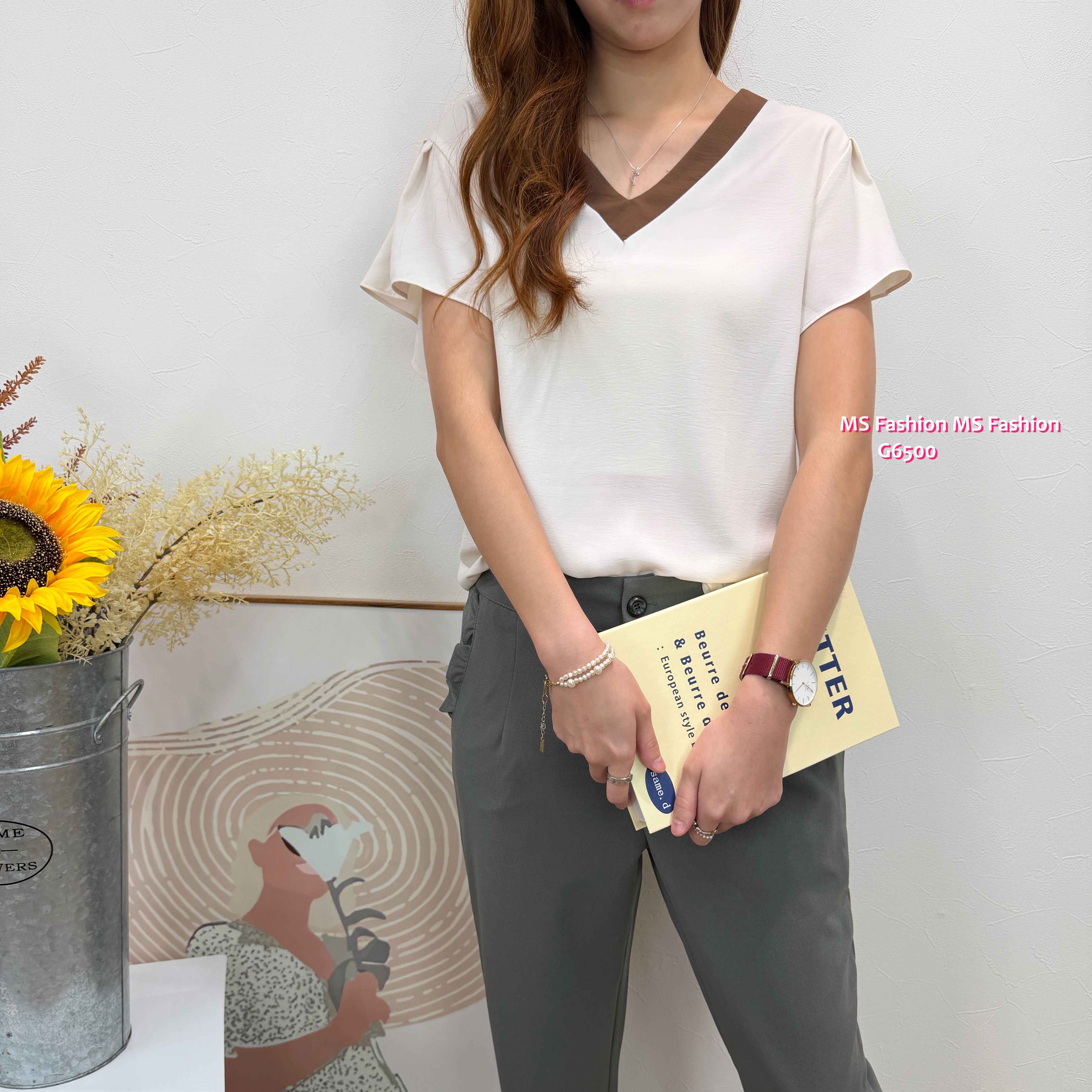 G6500 拼色V領邊top