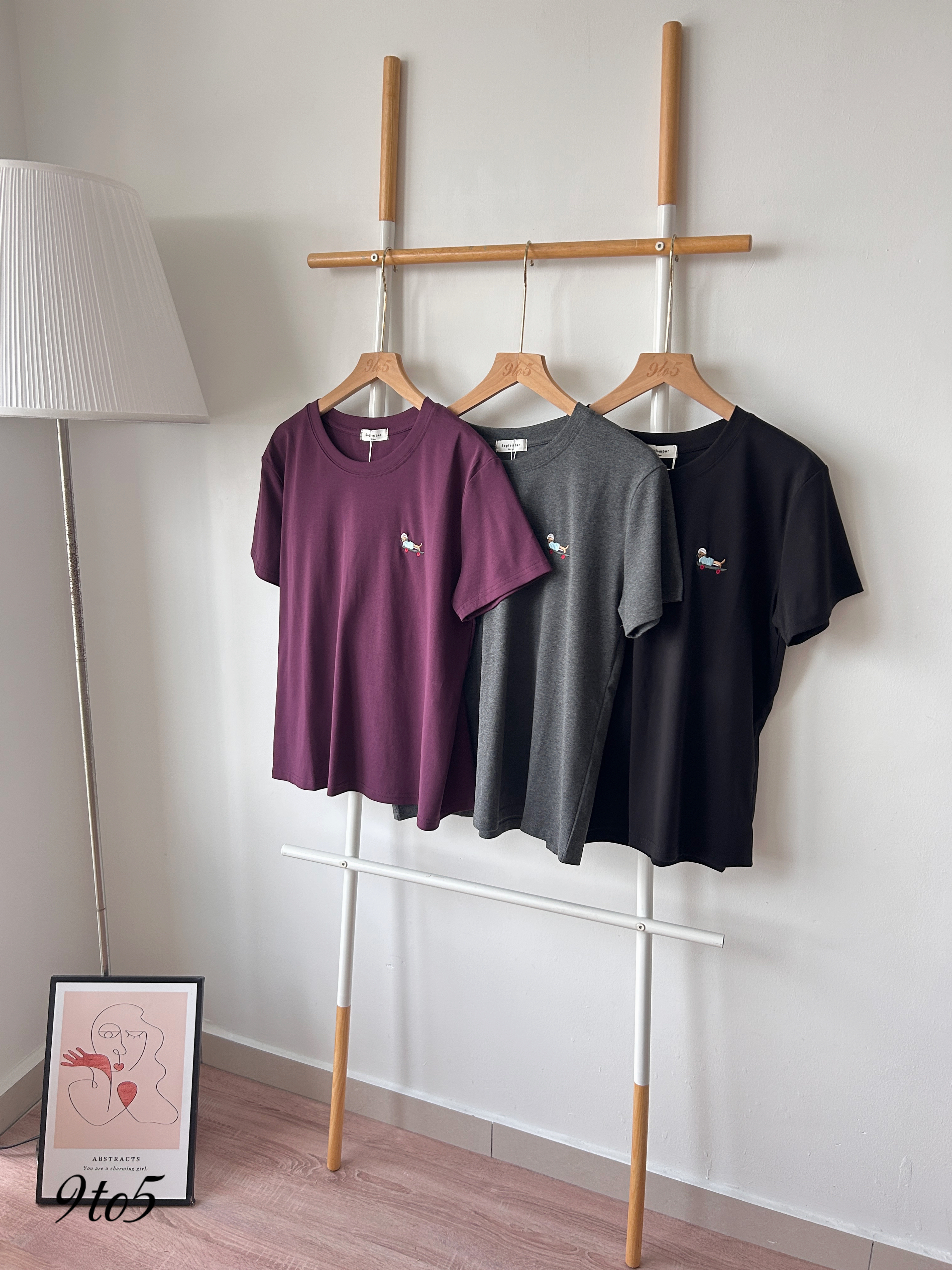 T4312 Embroidery doggy Tee - 3 Colors 