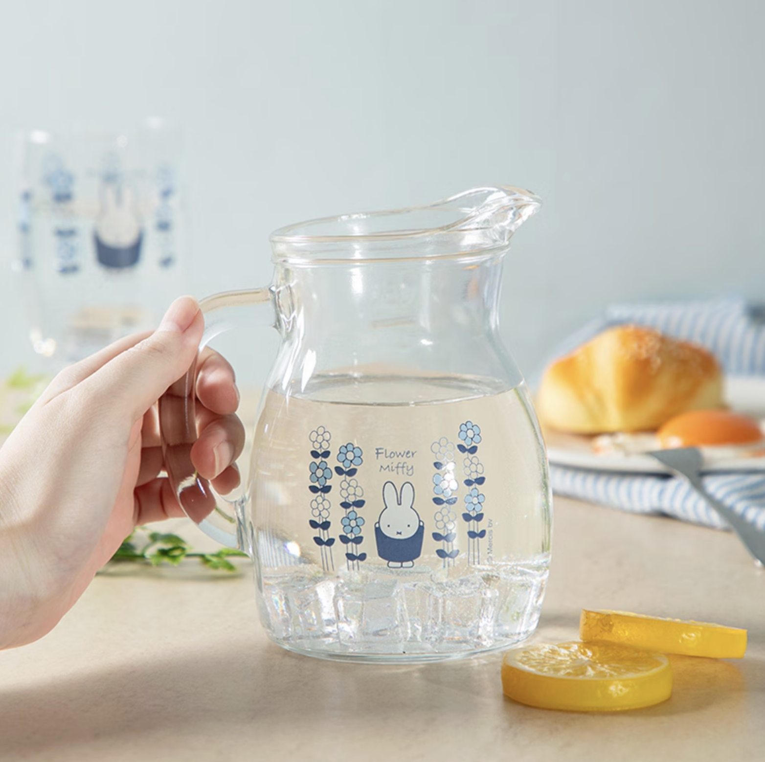 🐰Pre Order  - miffy 藍花玻璃杯 /玻璃瓶  ( 📦 第一批 大約4月底 ～ 5月中到貨, 若遇到缺貨或其它因素貨期會延遲 ）