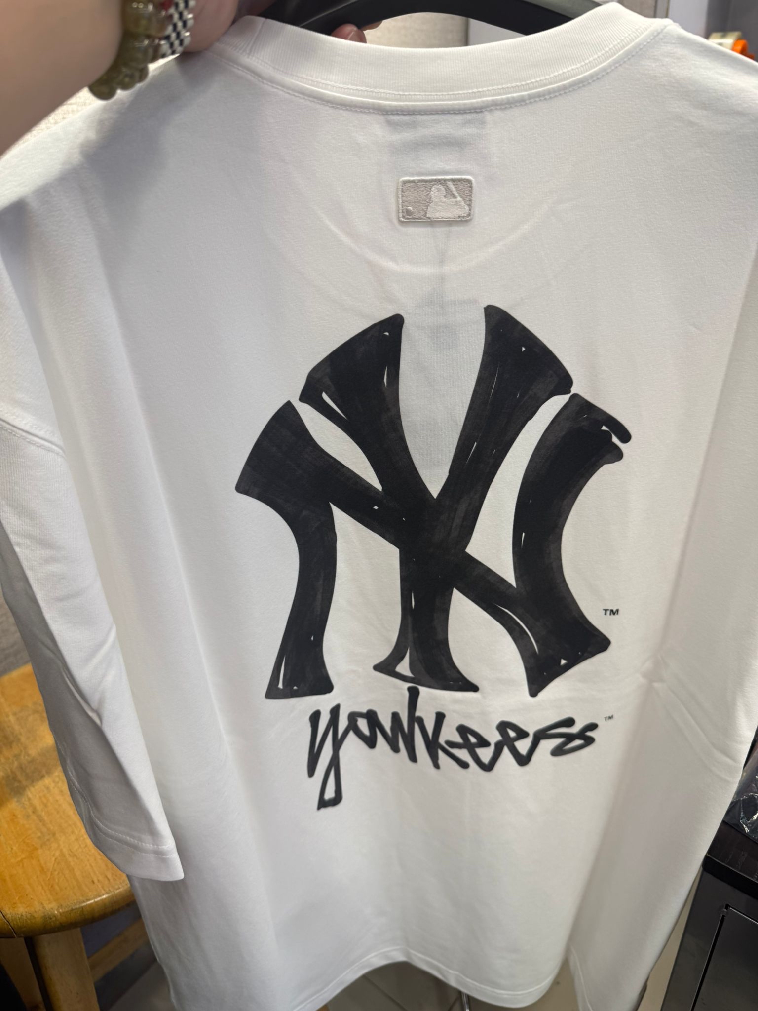 *🇰🇷韓國直送MLB韓國🇰🇷專門店 紐約洋基隊SIMPLE LOGO OVER FIT T-SHIRT 3ATSB0463 男女同款 折扣優惠🈹*