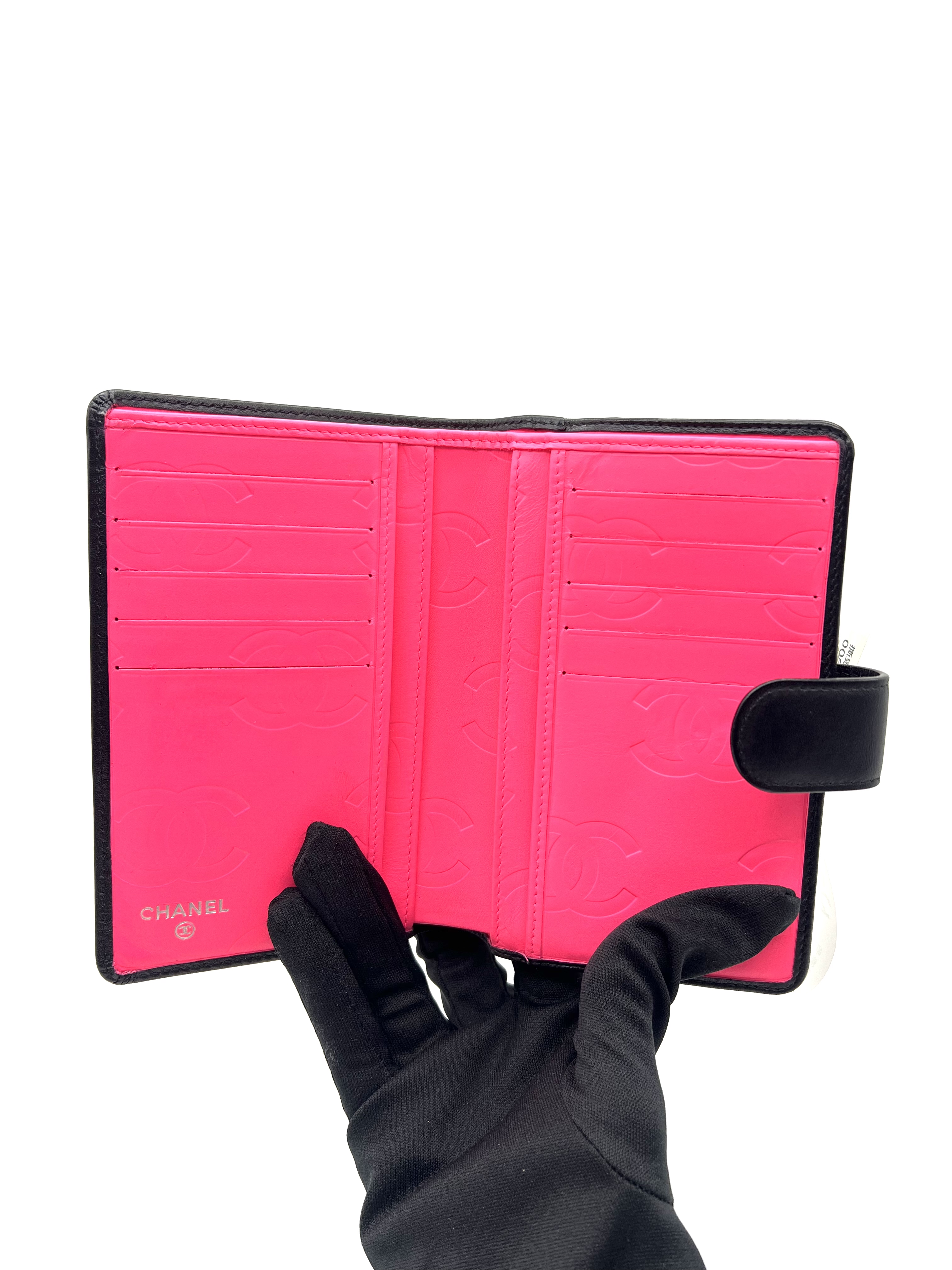 Pre-Owned CHANEL Cambon wallet / Product Code: 26041007