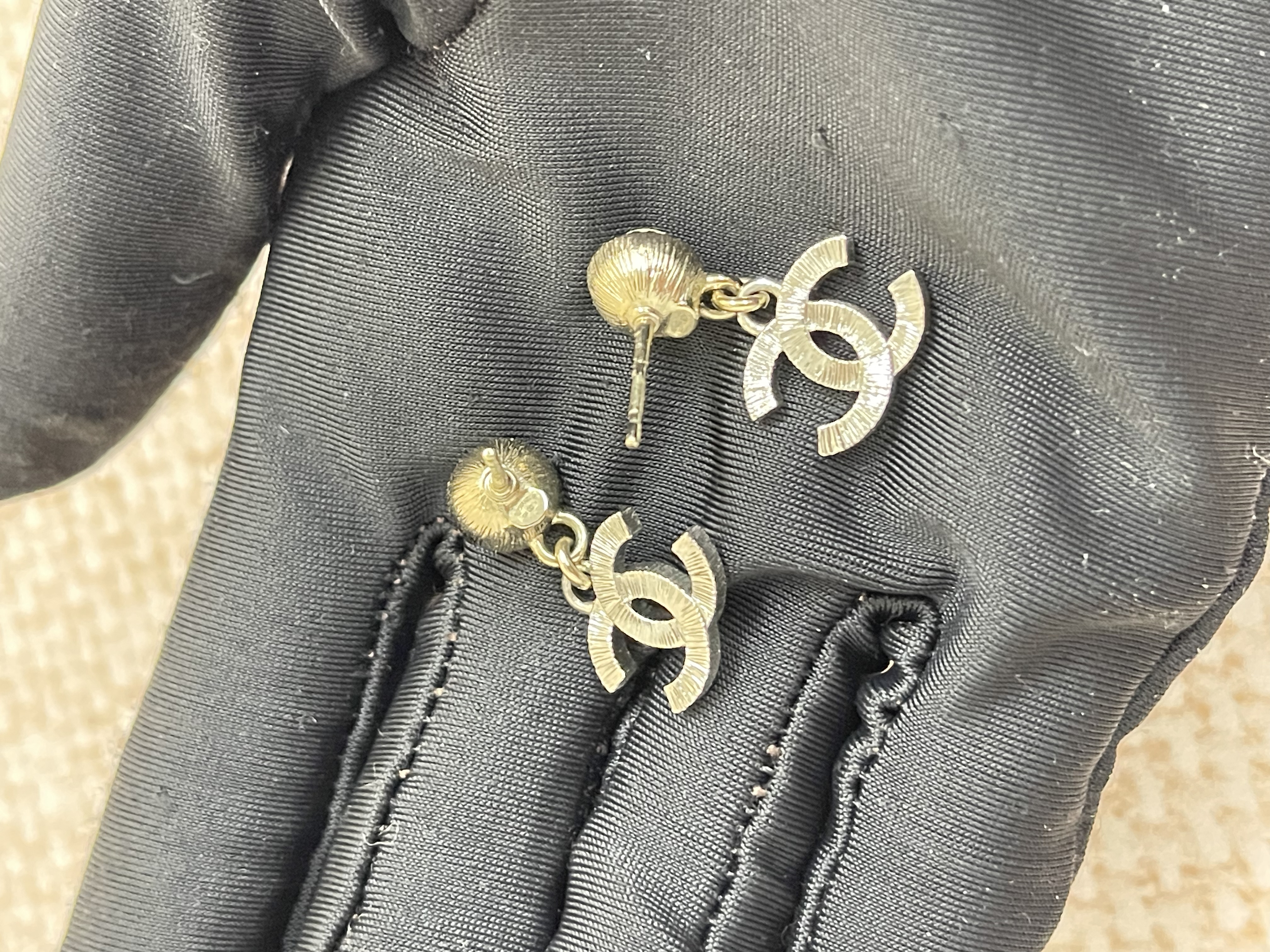 Pre-owned Chanel earrings / Product Code: 26041013