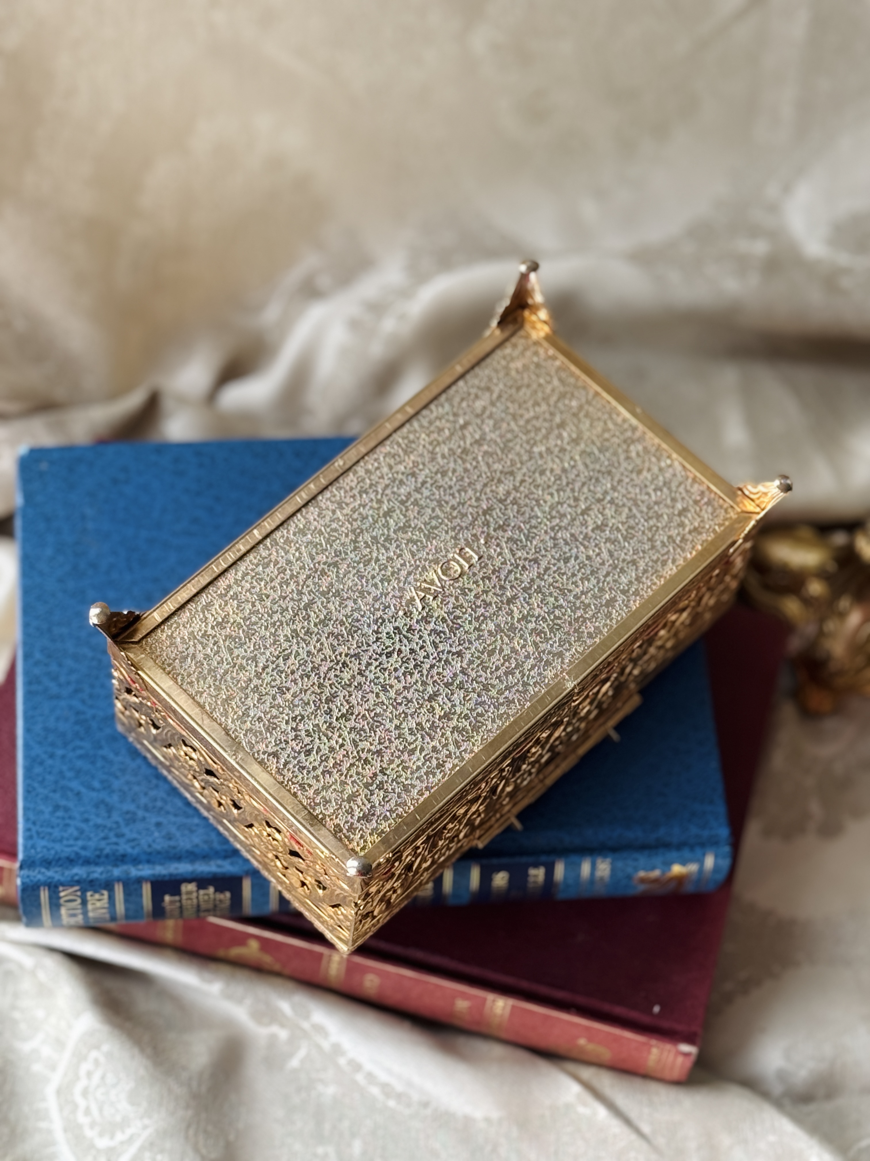 C.a.1960s Avon Ormolu Scrollwork Beveled Glass Medium to Large Rectangular Trinket Box / Jewelry Box (MT2491)