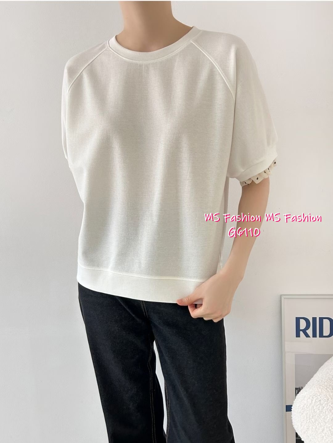 G6110 韓國🇰🇷拼波點ruffle袖top