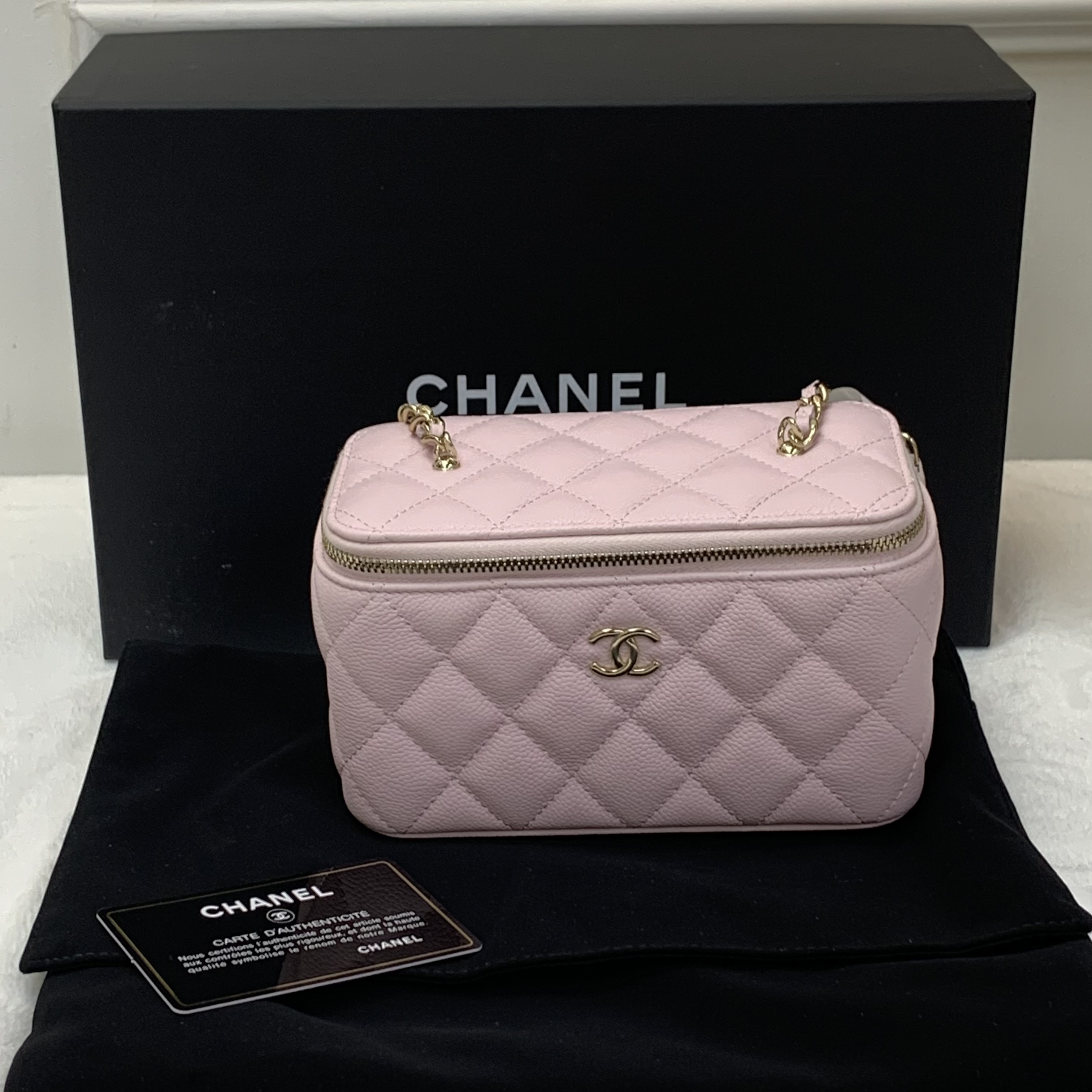 Chanel Long Vanity in Pink Caviar 淡粉化妝包