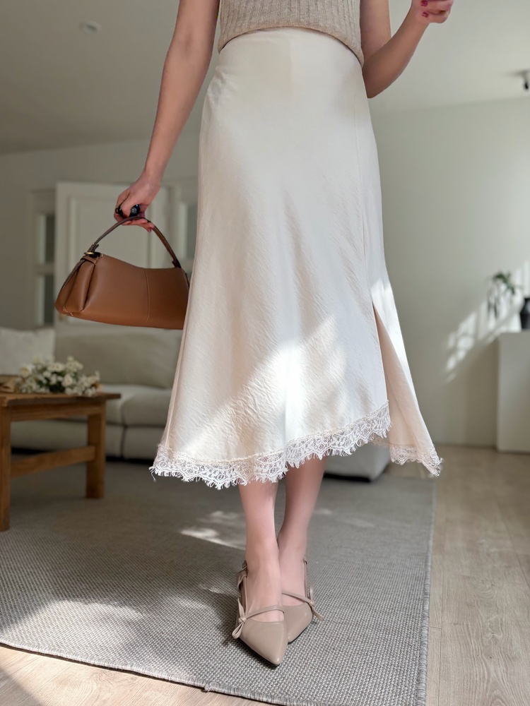 Lacie Asymmetric Skirt (Ivory)