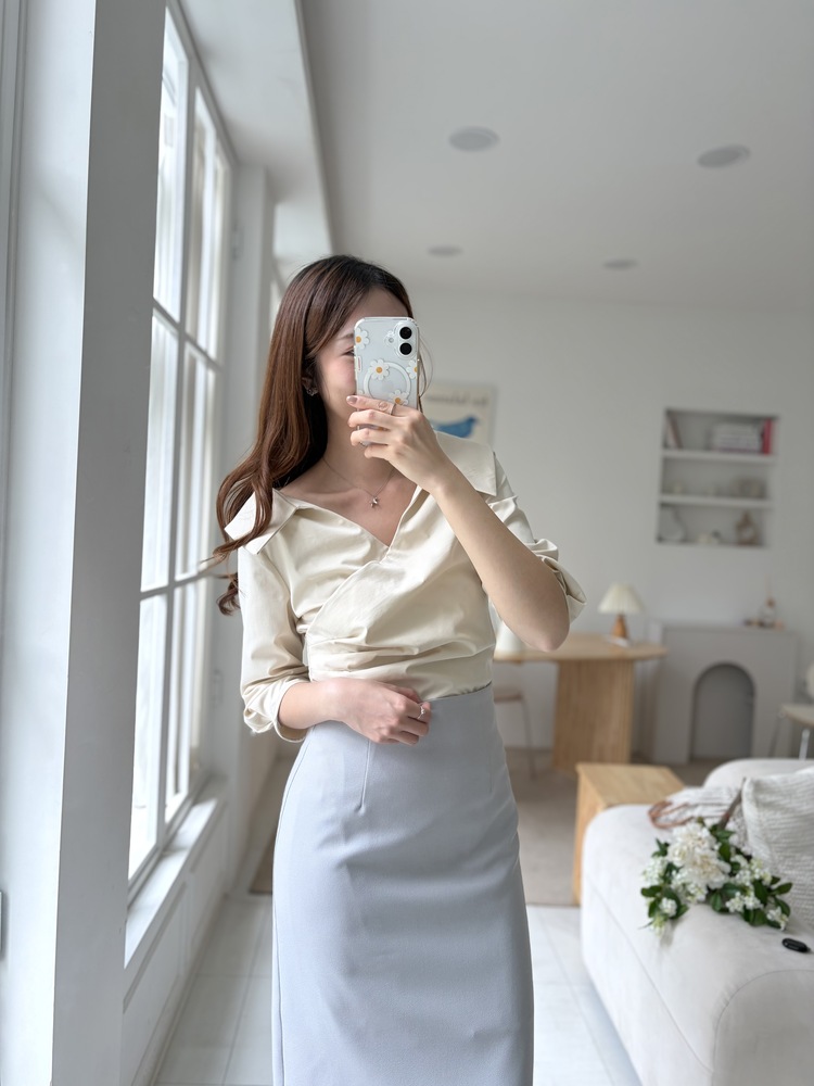 Camelia Wrap Collar Blouse (Cream)