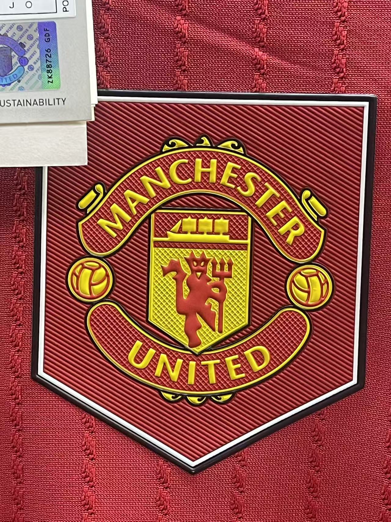 2022-23 Manchester United Home Authentic Shirt Size M "BNWT" 