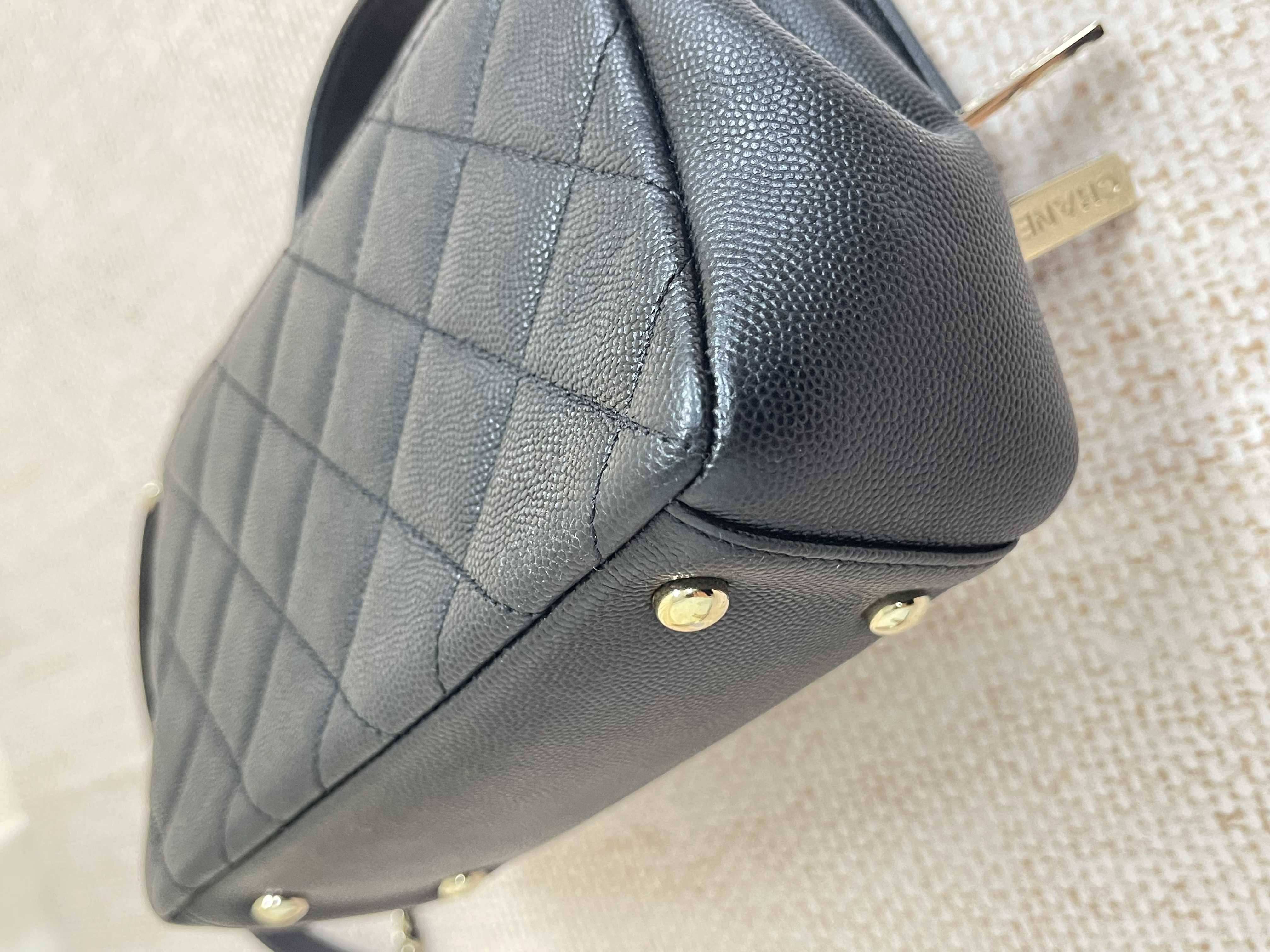 Pre-owned Chanel Business Affinity Bag/ Product Code: 26051701