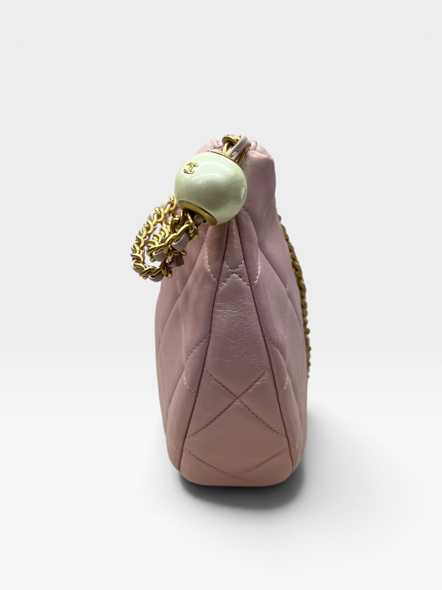 Pre-Owned CHANEL "All About Pearls" Hobo Bag / Product Code: 092505