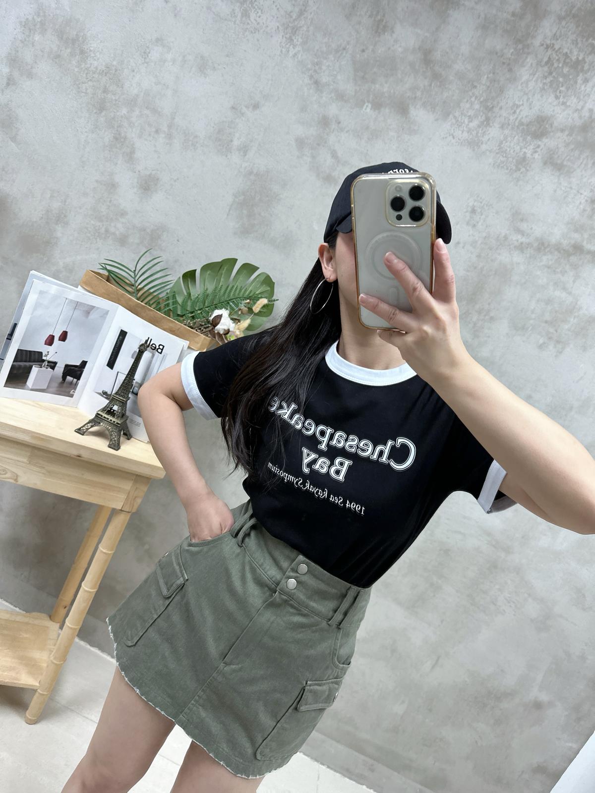 T13 撞色領英文字Tee
