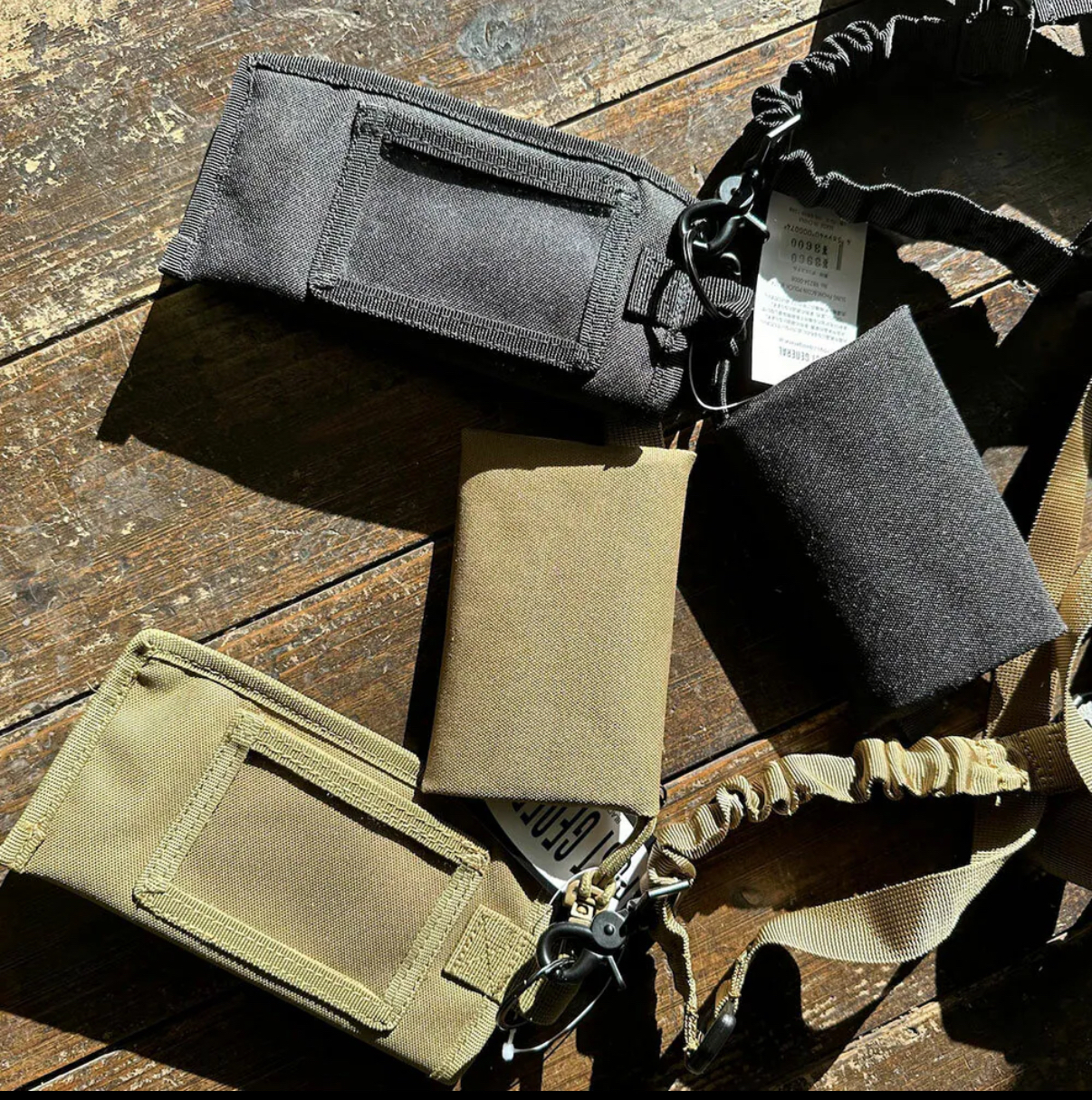 預訂日本直送 《Creer》POST GENERAL吊帶側背手機零錢包(2色) 