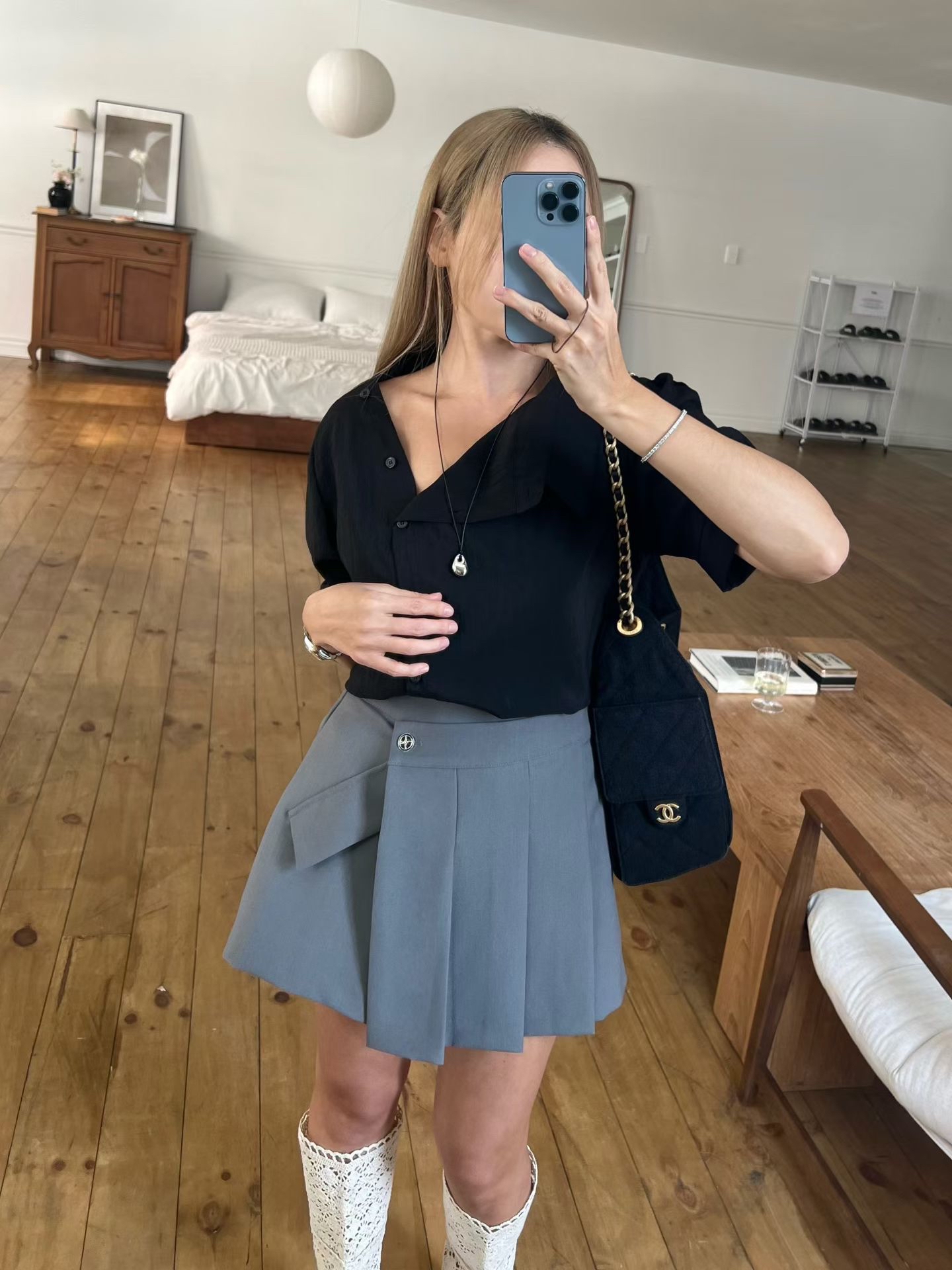 B7 側扣設計百褶 A 字褲裙