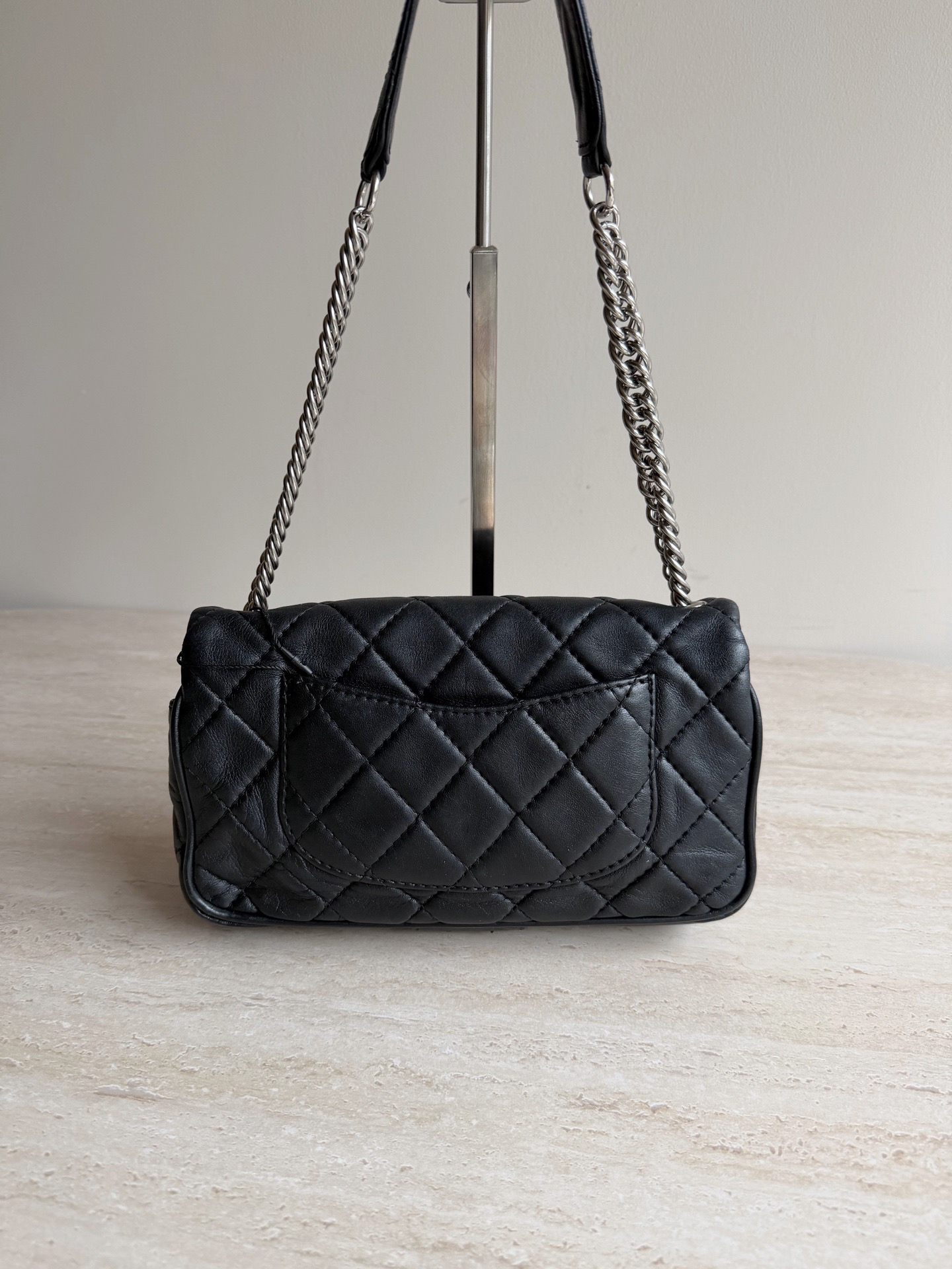 【預訂貨品】Chanel黑銀羊皮愛丁堡腋下包