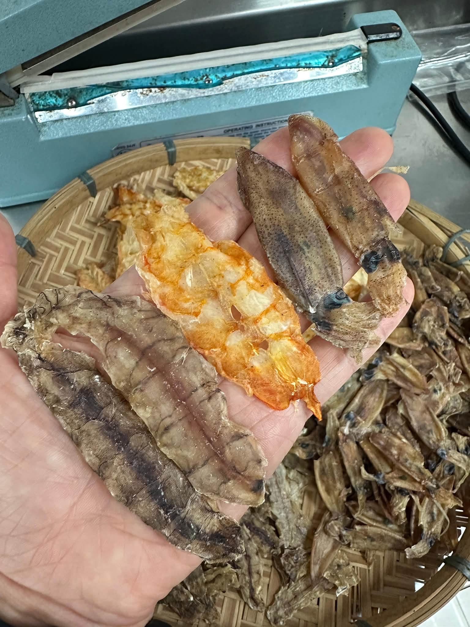 休漁期後第一批到貨 超新鮮漁貨❗️  漁民三寶🛶不時不食