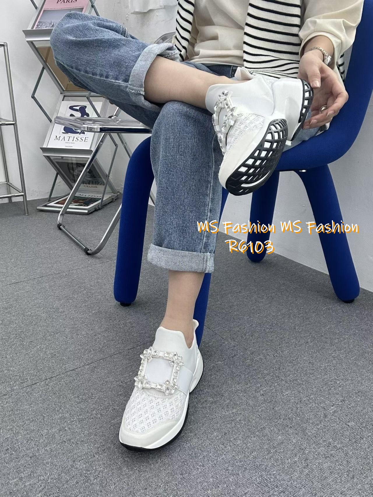 R6103 韓國🇰🇷特色閃石扣sneakers