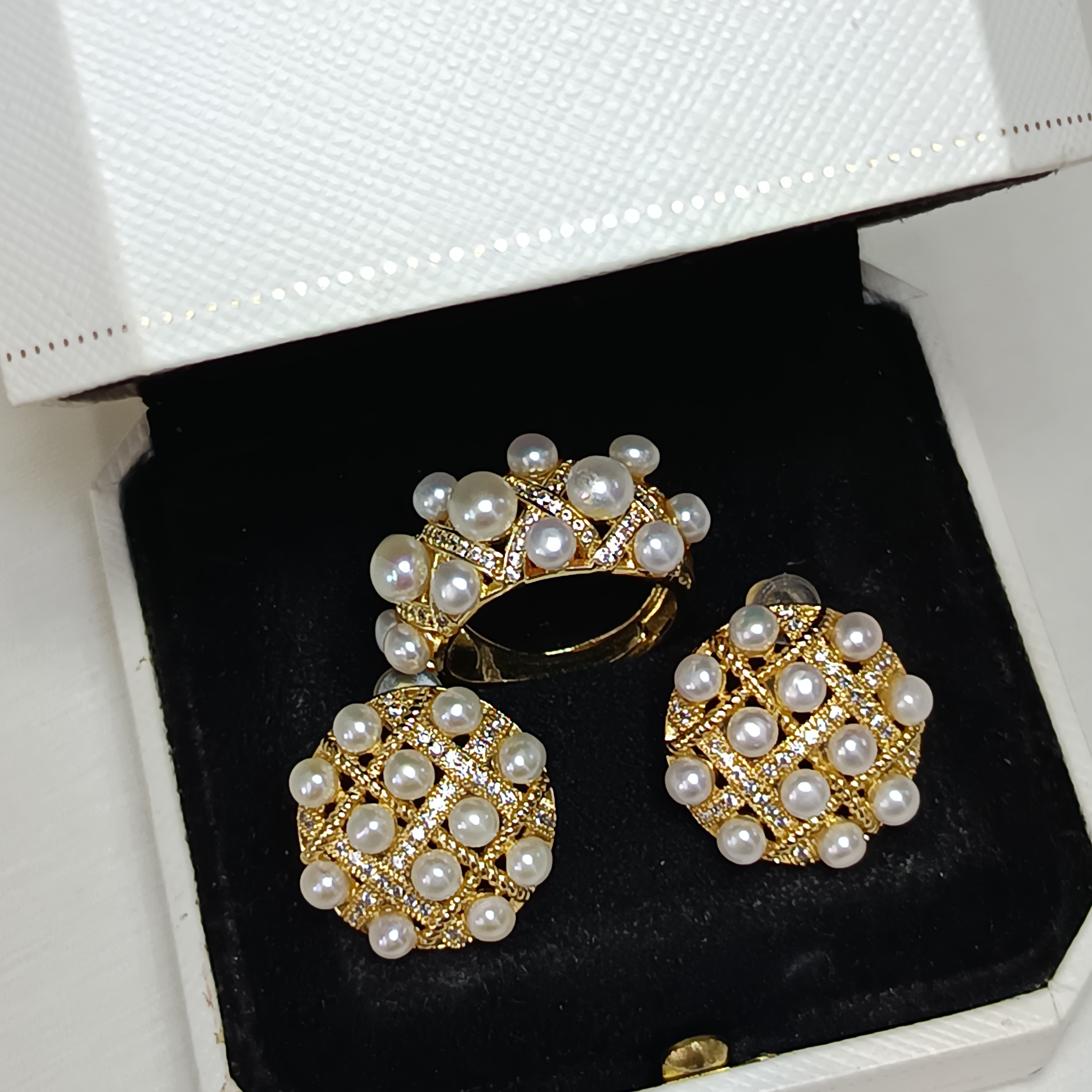 特價品‼️精品淡水饅頭baby珍珠小香風款戒指耳釘套裝