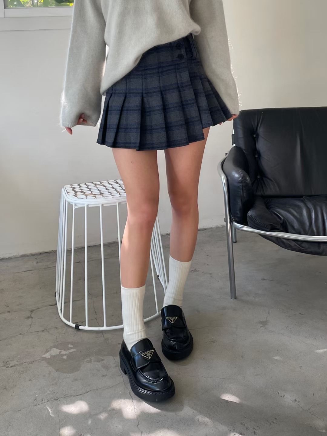 【 Goodbye Winter💙不規則雙鈕扣設計！混色格紋裙🤳🏻】 Blue Valentine Checked Skirt 