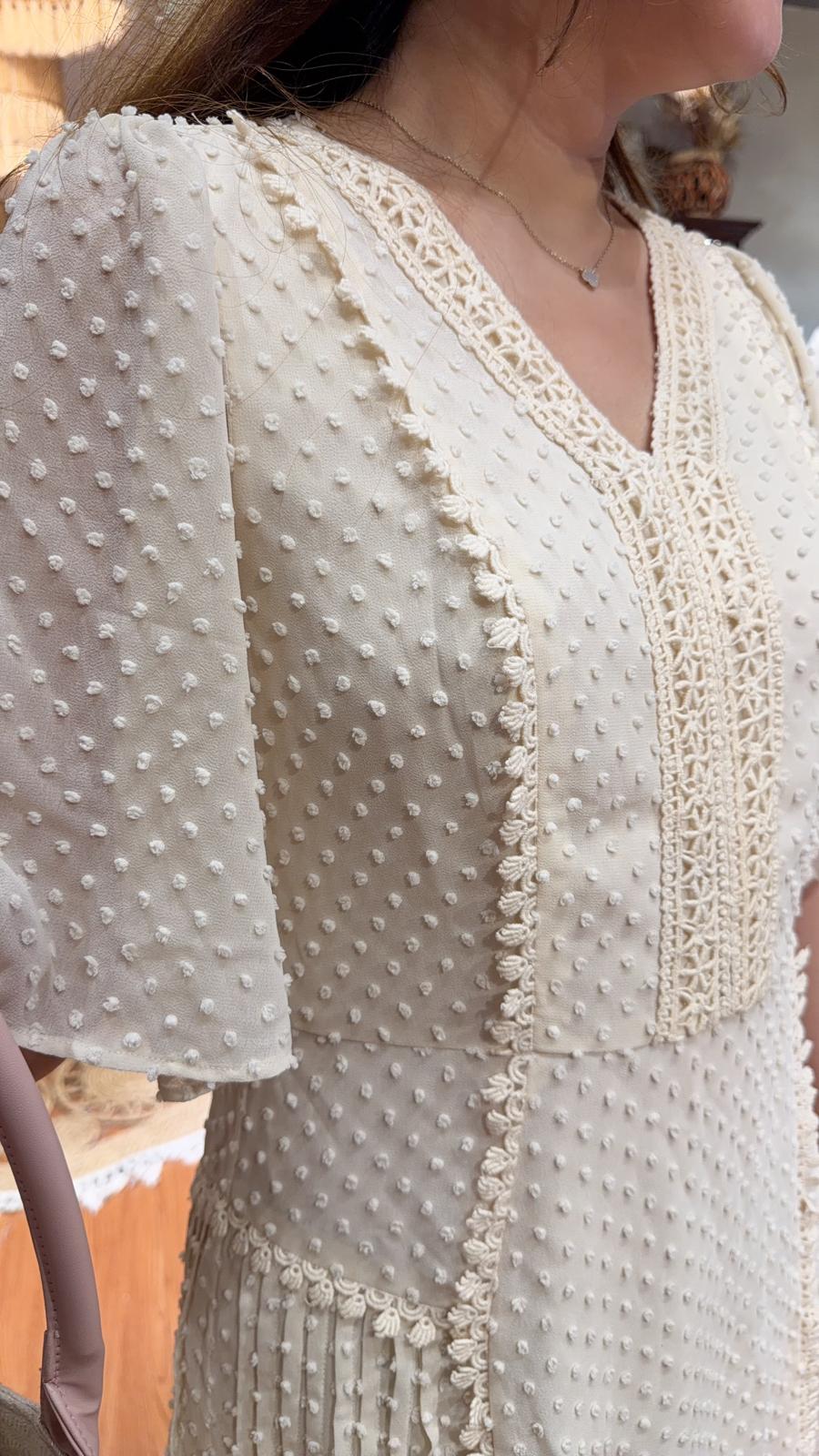 2966 WHITE Dot Simple Zipper Short Op 33"