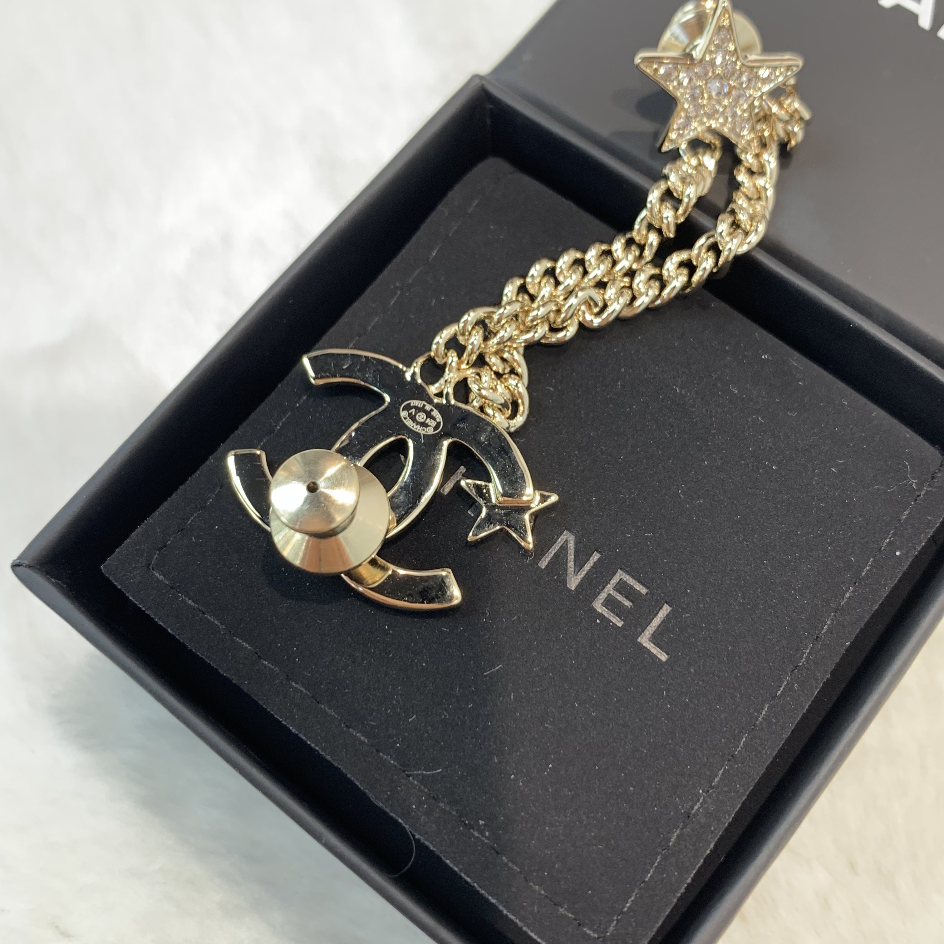 ✨Chanel流蘇流星錘雙C logo胸針