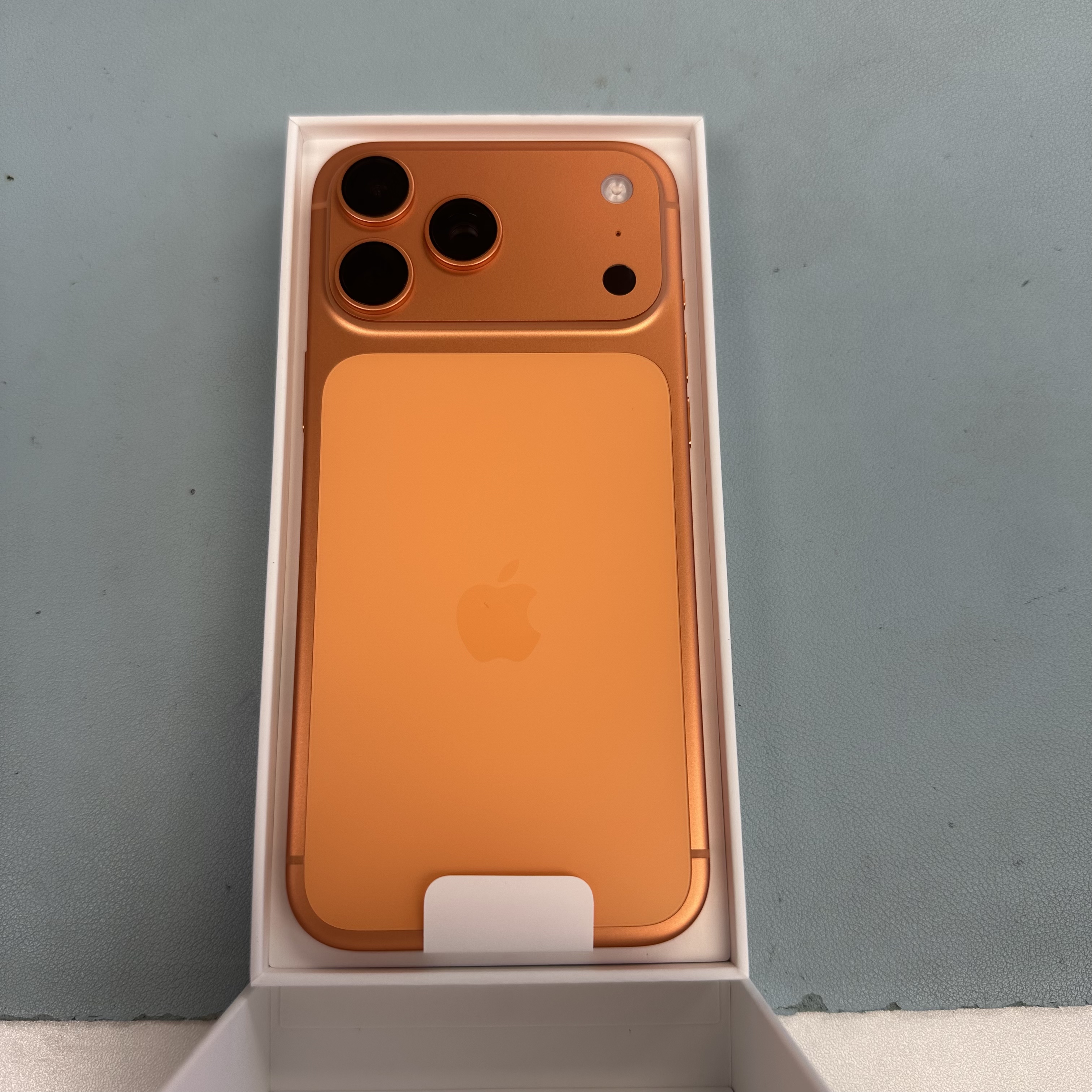 *5886 17 Pro Max 全新機 256GB 橙色 原廠保養到27年1月29