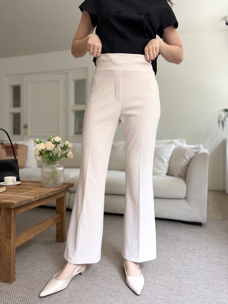 Pull-On Stretch Pants (Light Beige)