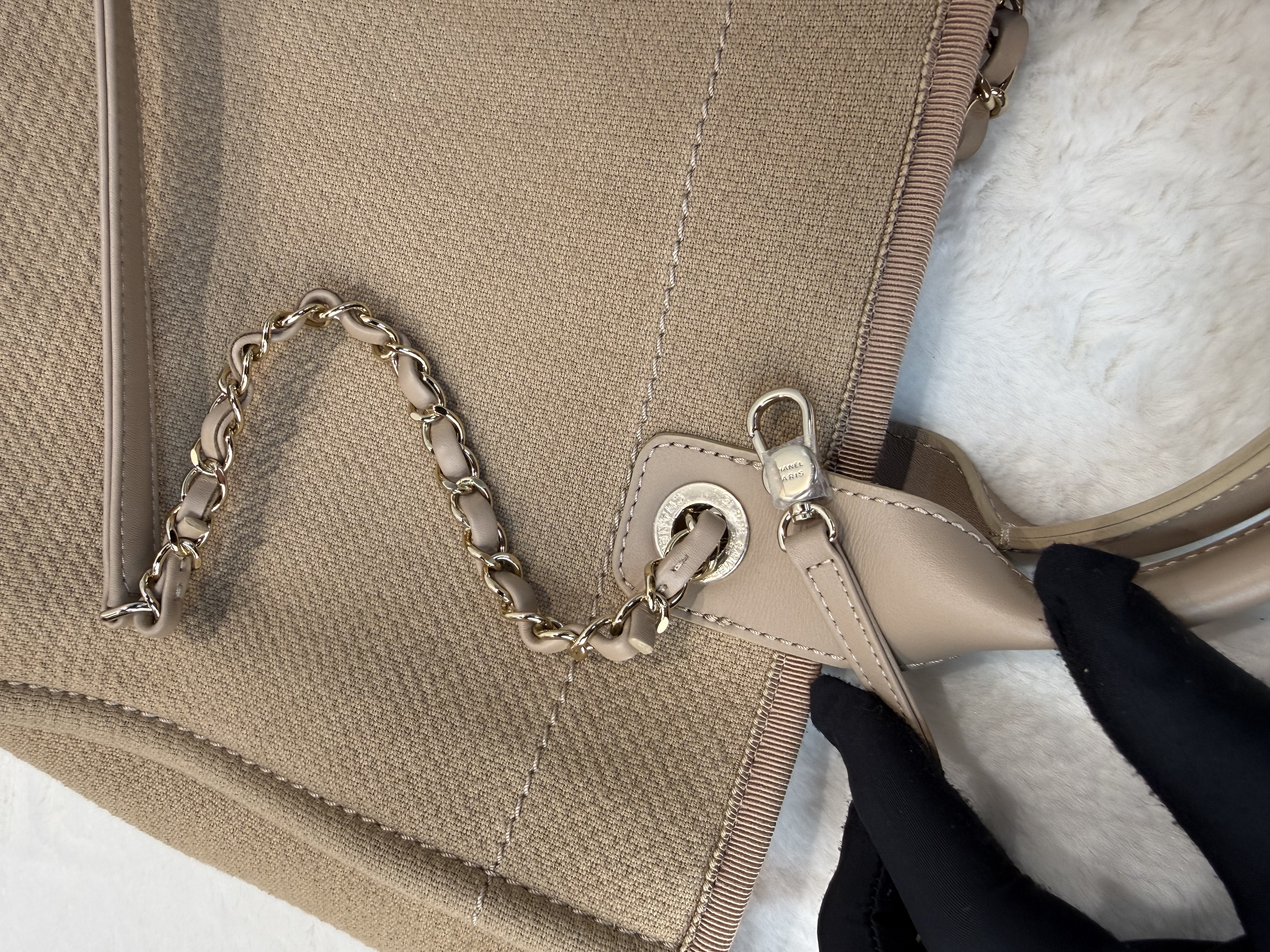 Chanel 奶茶色沙灘布袋 大容量之選🤎