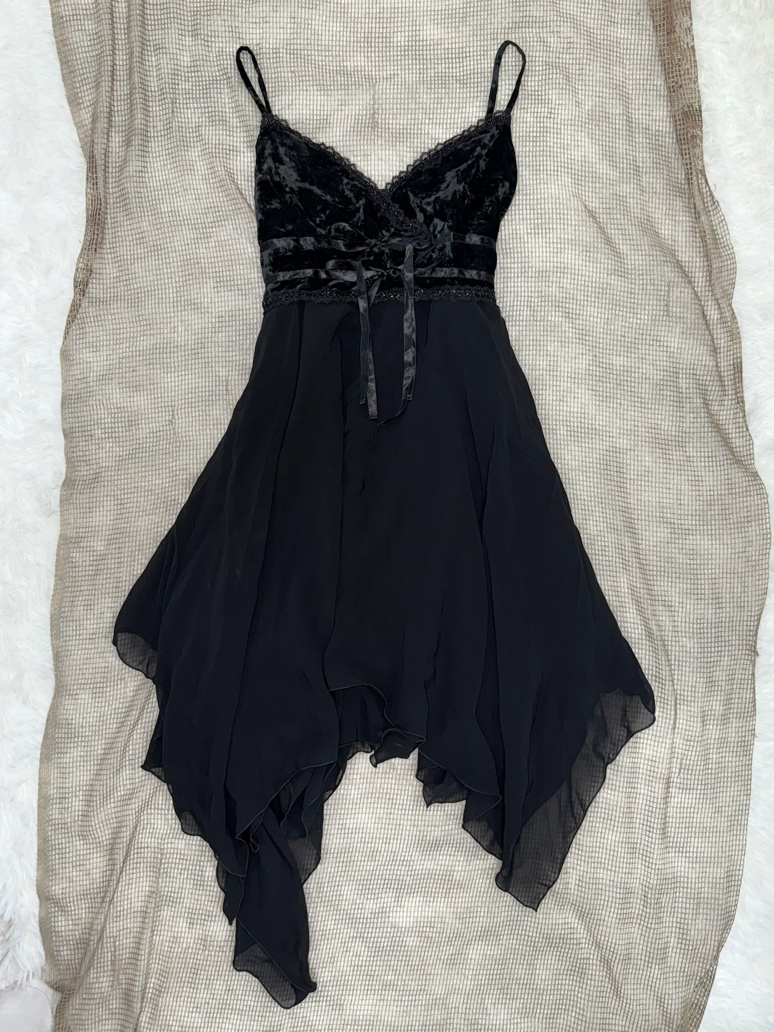 Black Velvet Bodice High-Waist Ribbon Tie Dress