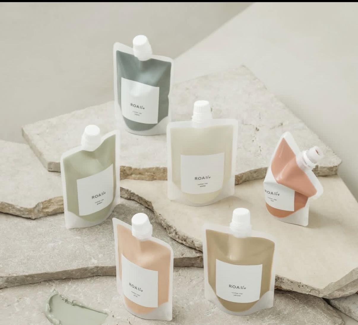 ROAliv北海道天然洋槐蜂蜜泥膜240g 日本第一款蜂蜜海泥面膜品牌🏆 北海道蜂蜜🍯➕沖繩海泥🌊天然的成分🈚️添加 孕婦產婦都可以安心使用～值得入手🛒 💛黃色提拉緊致✔️❤️紅色延緩衰老✔️ 🩷粉色補水滋潤✔️🤍白色清潔 提亮✔️ 💚綠色控油祛痘✔️🖤黑色深層清潔✔️