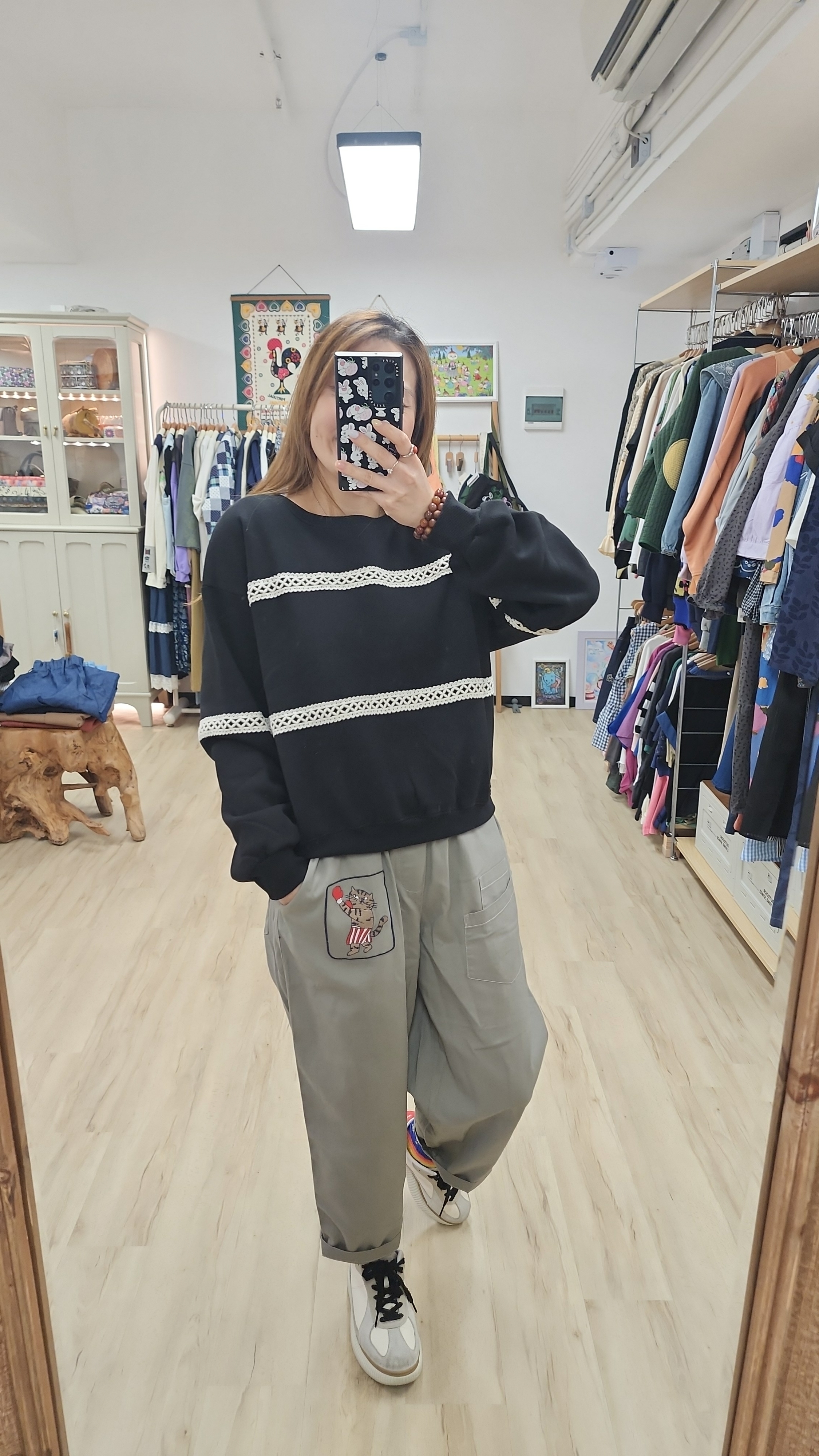 日牌灰拼拳手貓貓刺繡橡筋棉麻褲