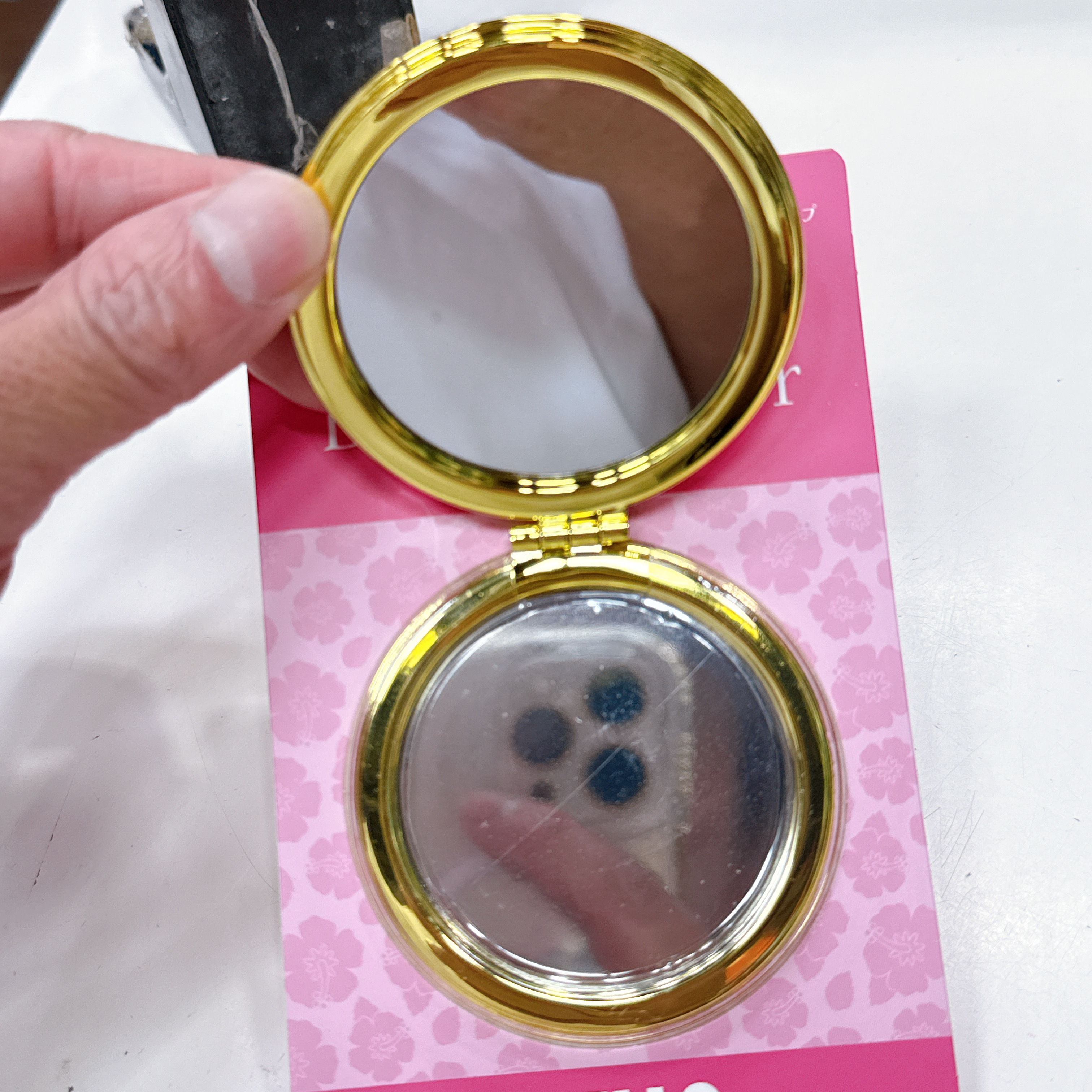 日本版Hello Kitty立體流沙鏡盒