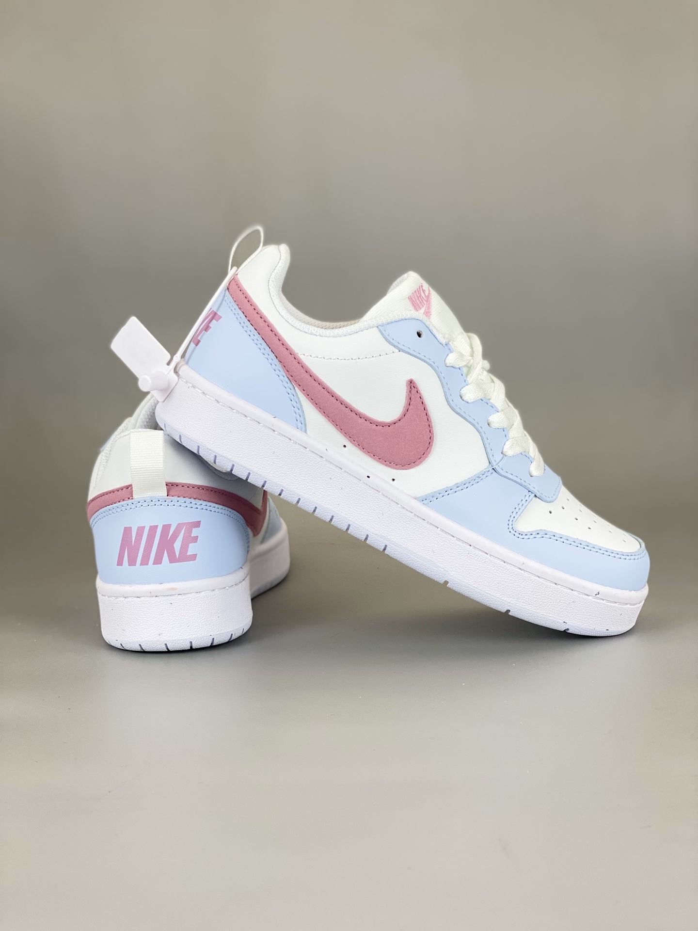 Nike Court Borough Low