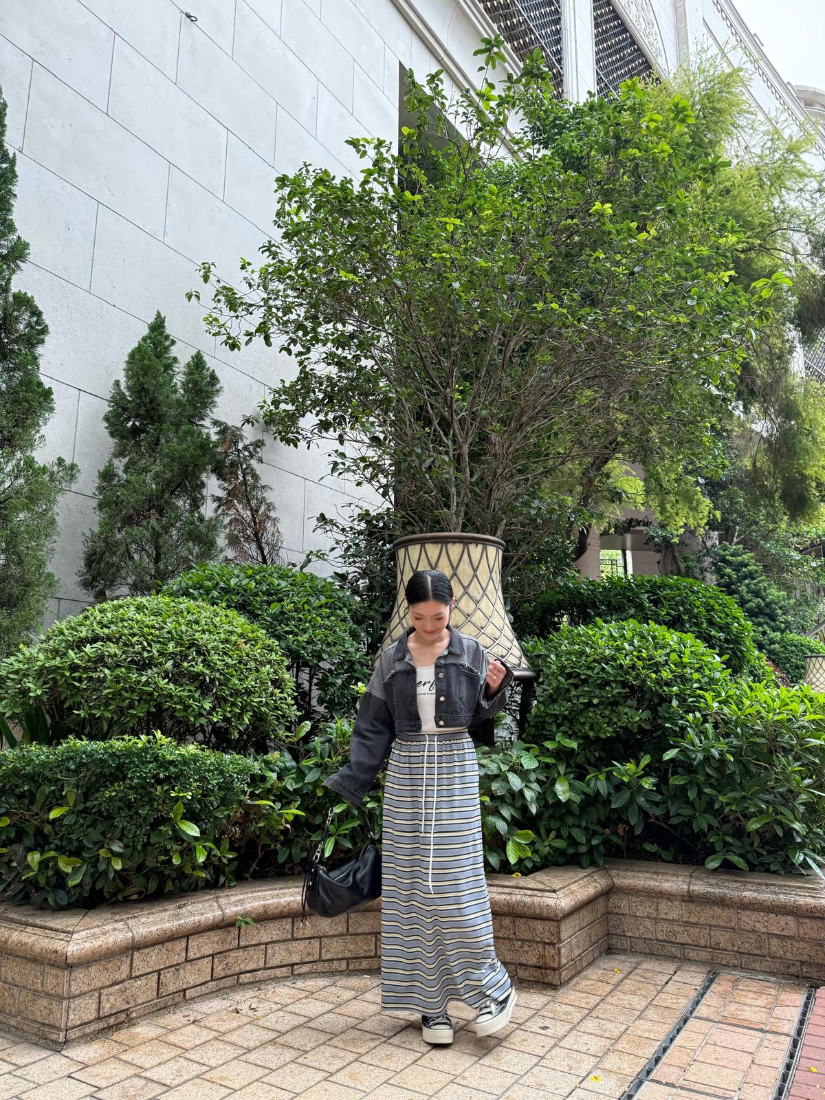 F02 喱士邊英文字背心