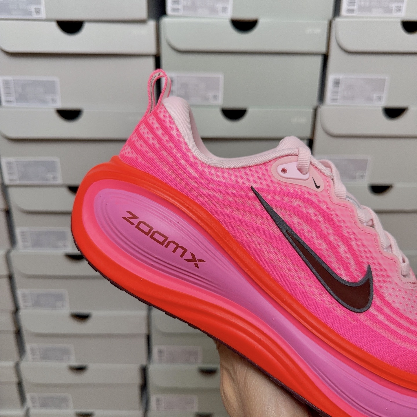 Nike Vomero Plus HV8154-604