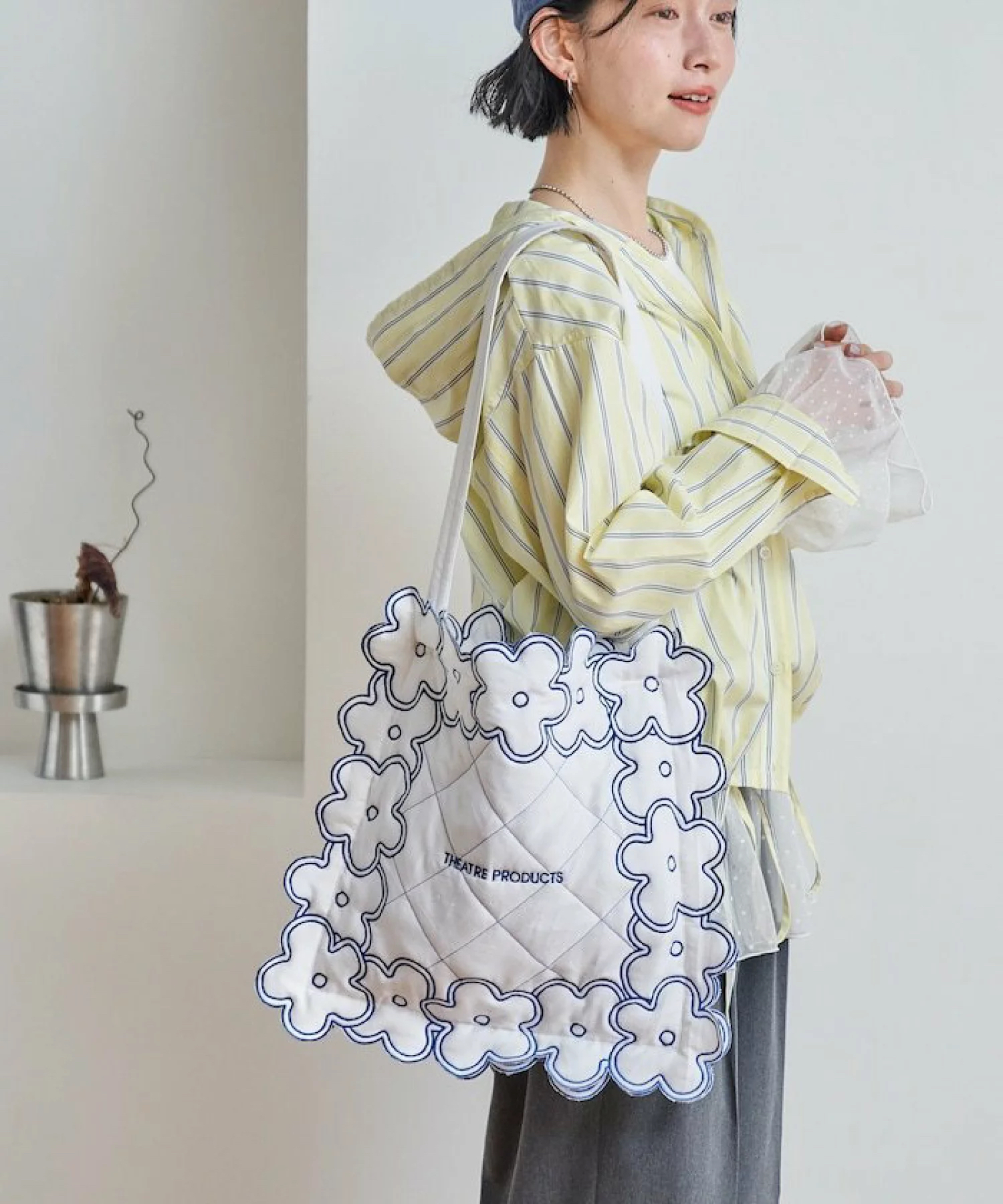 日本預訂📍日本限定THEATRE PRODUCTS花花邊圖案Tote Bag 不包郵 2026年4月上旬出貨