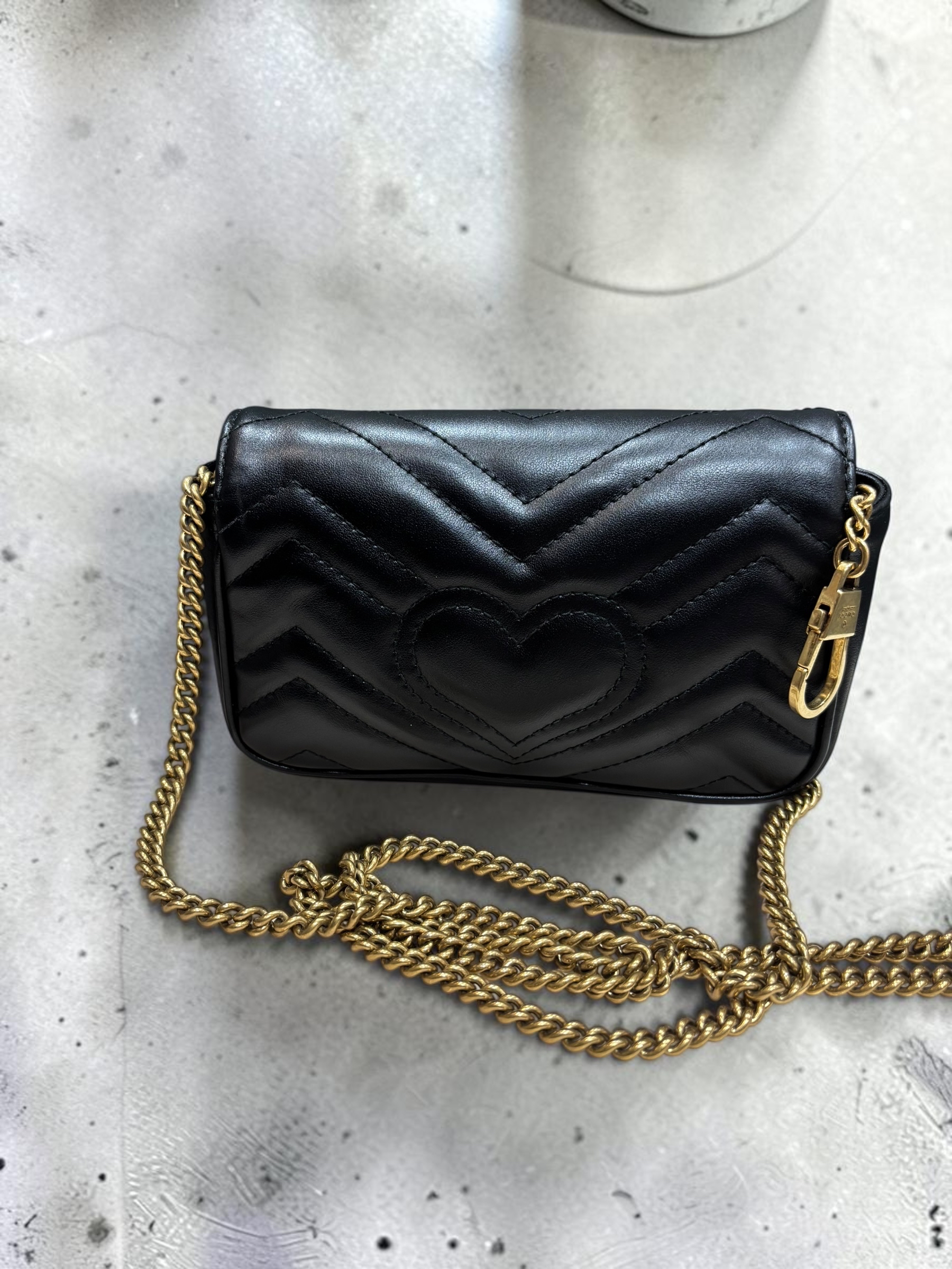 Gucci GG Marmont mini Chain Shoulder Bag 476433 Calfskin 100%Authentic,95%new✅dust bag 