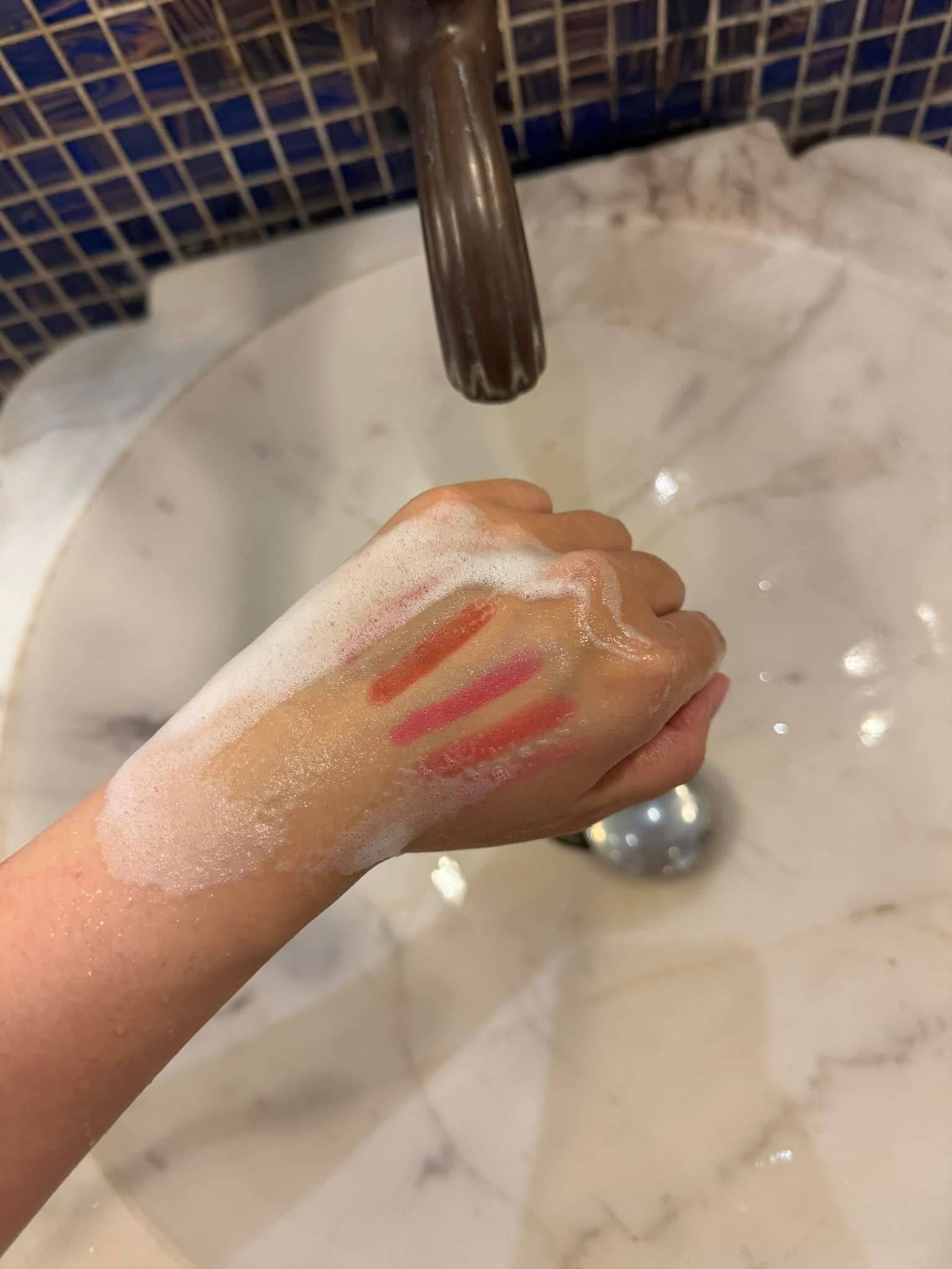 泰國最出名4U2 唇釉啞光鏡面2合1持久顯色MY MATE GLOSS & MATTE LIP