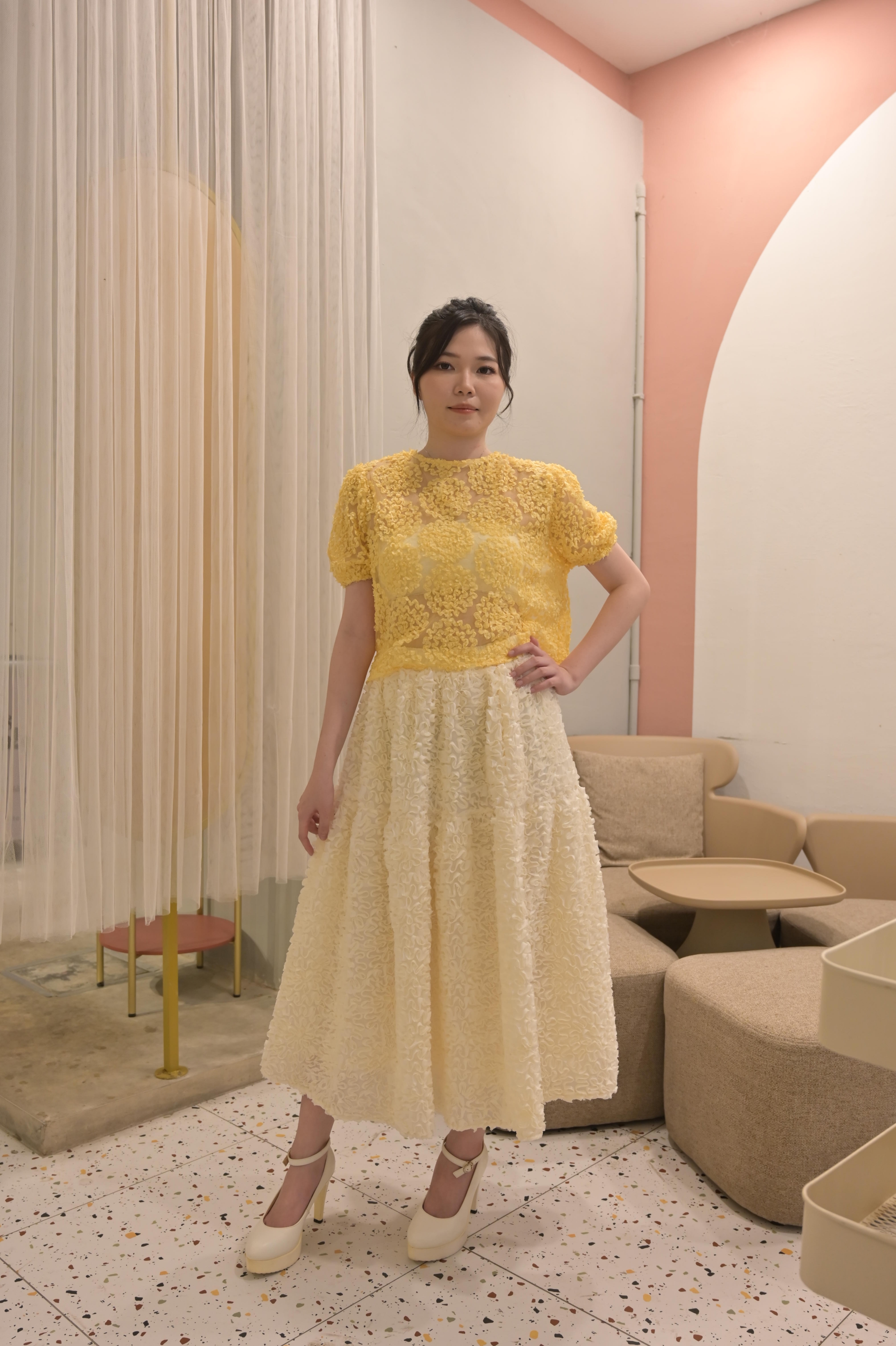 Cream Midi Skirt with 3D Ruched Edging Detail ‖ 立体褶皱捆边设计感奶油白半裙 KR0310835