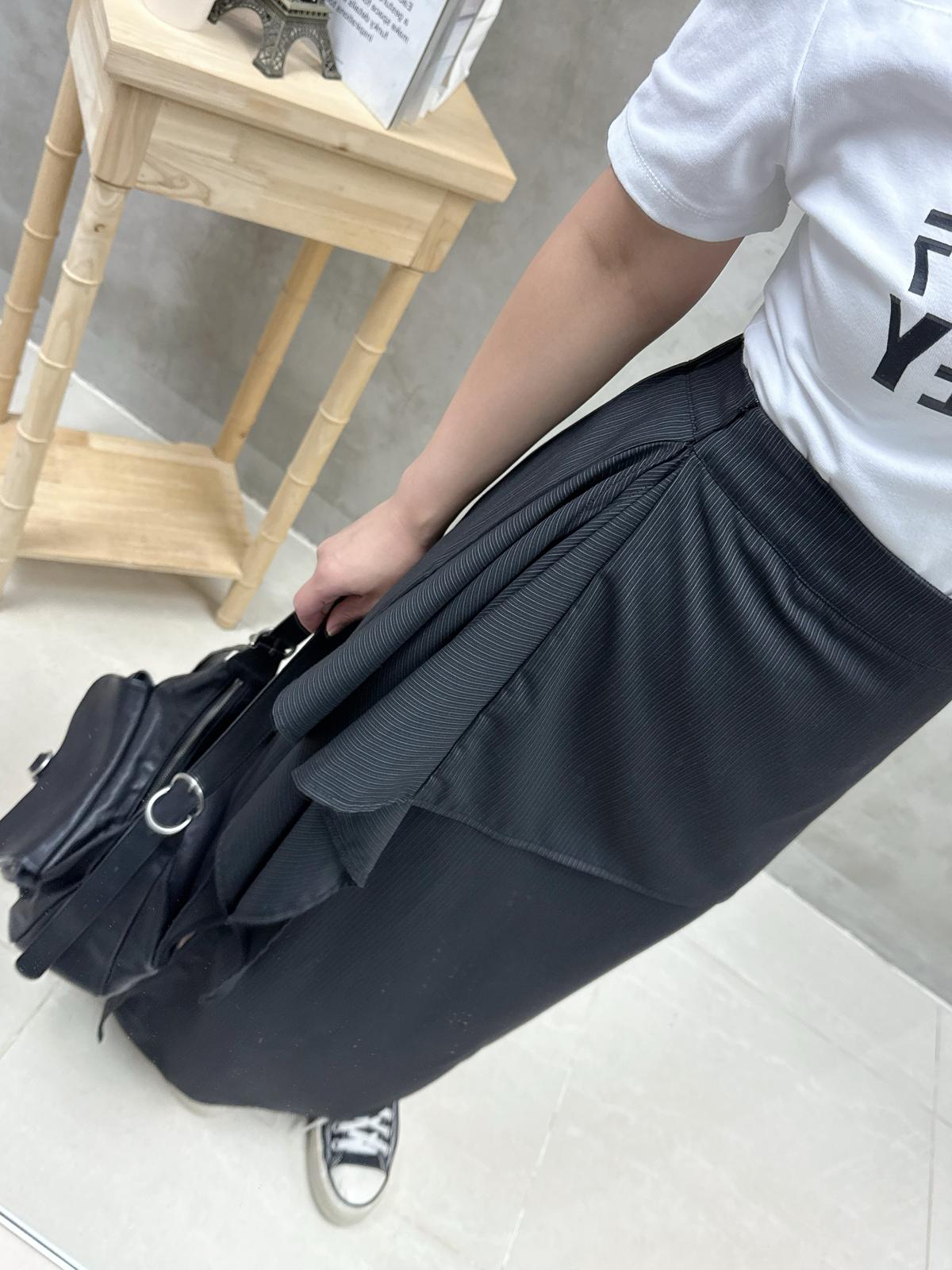 W08 不規則條子半裙