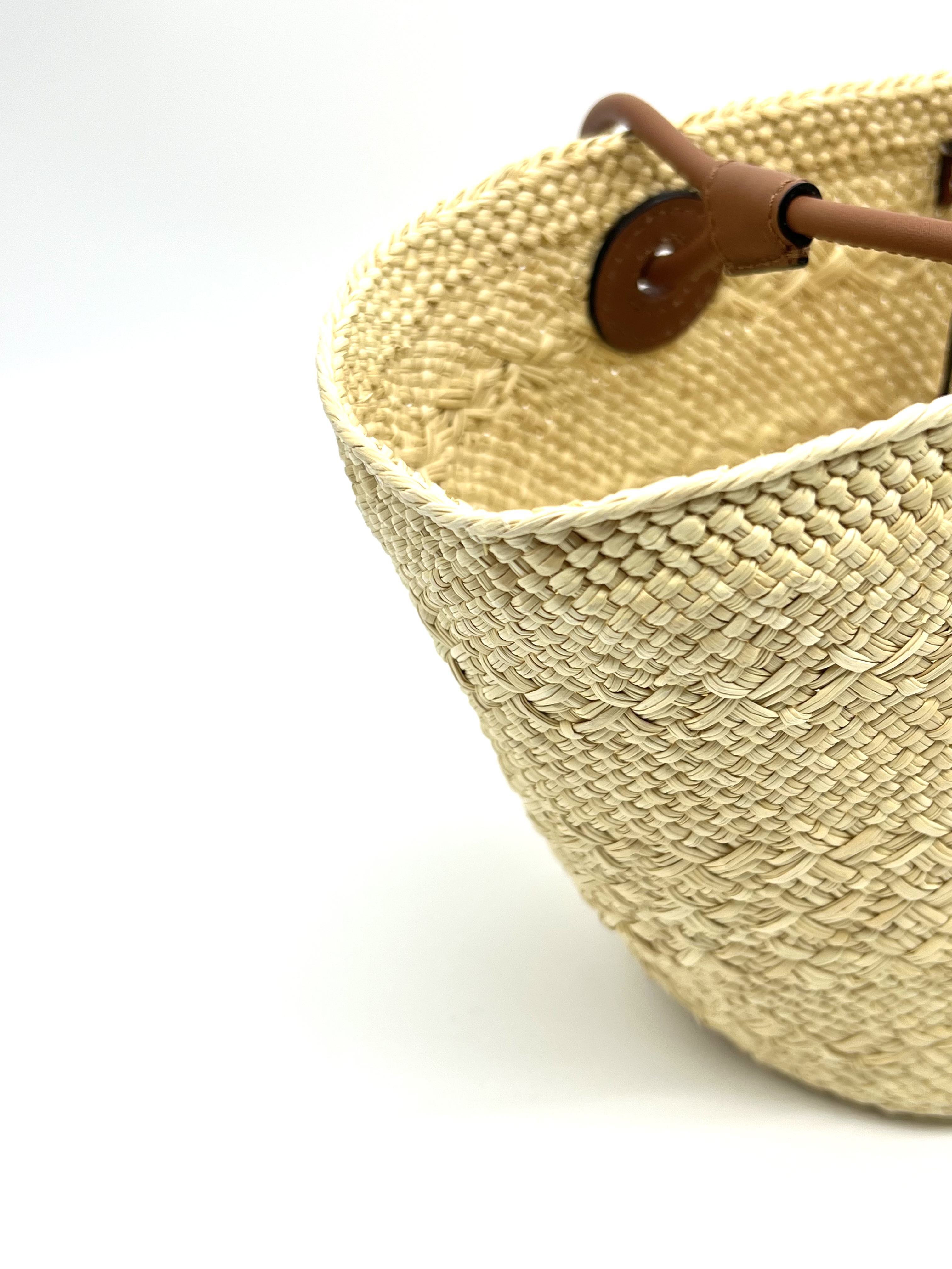 Pre-Owned LOEWE Anagram Basket Bag / Product Code: 26042213