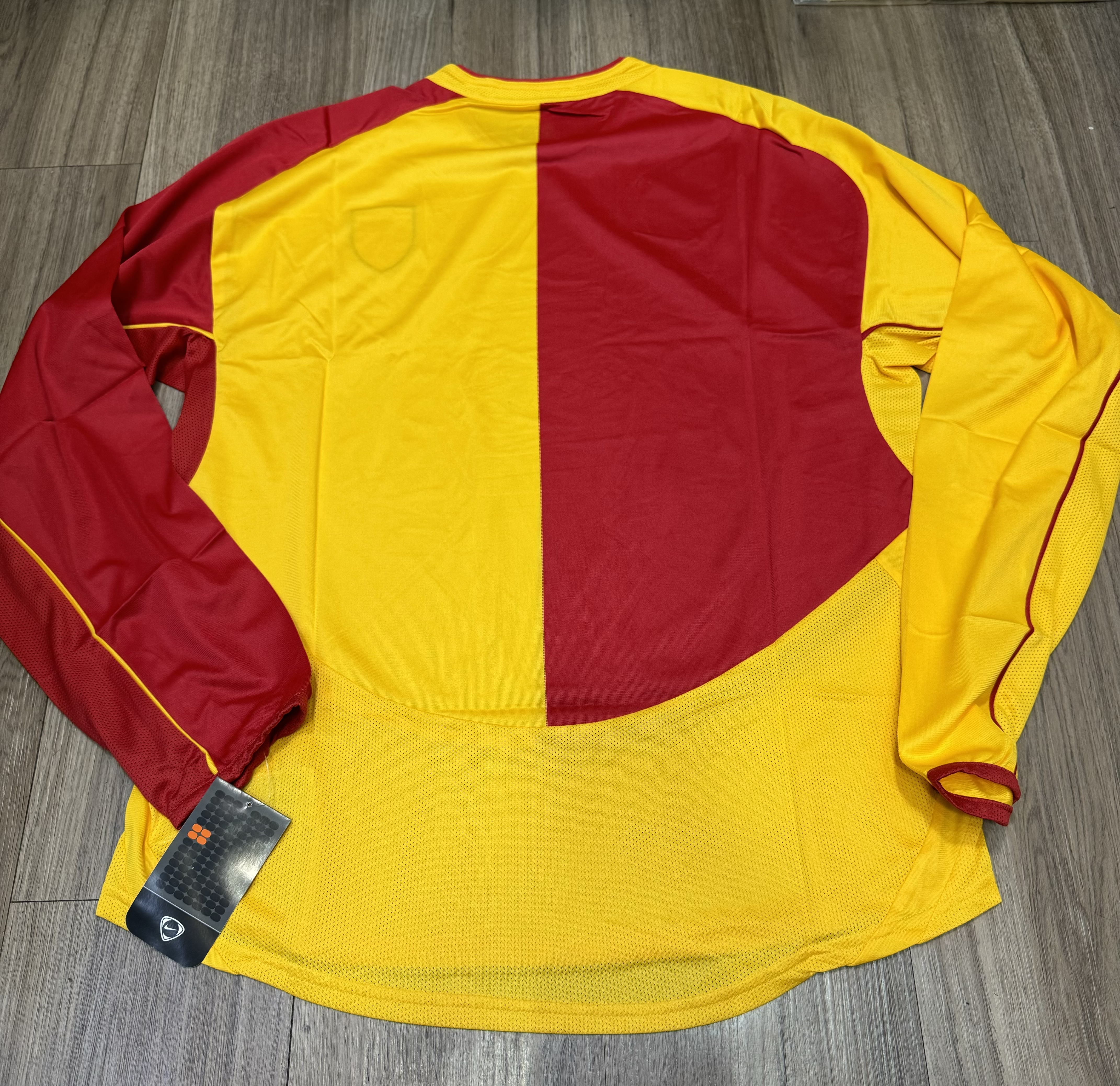 RC Lens 03/04 L/S player issue home shirt (Bnwt)