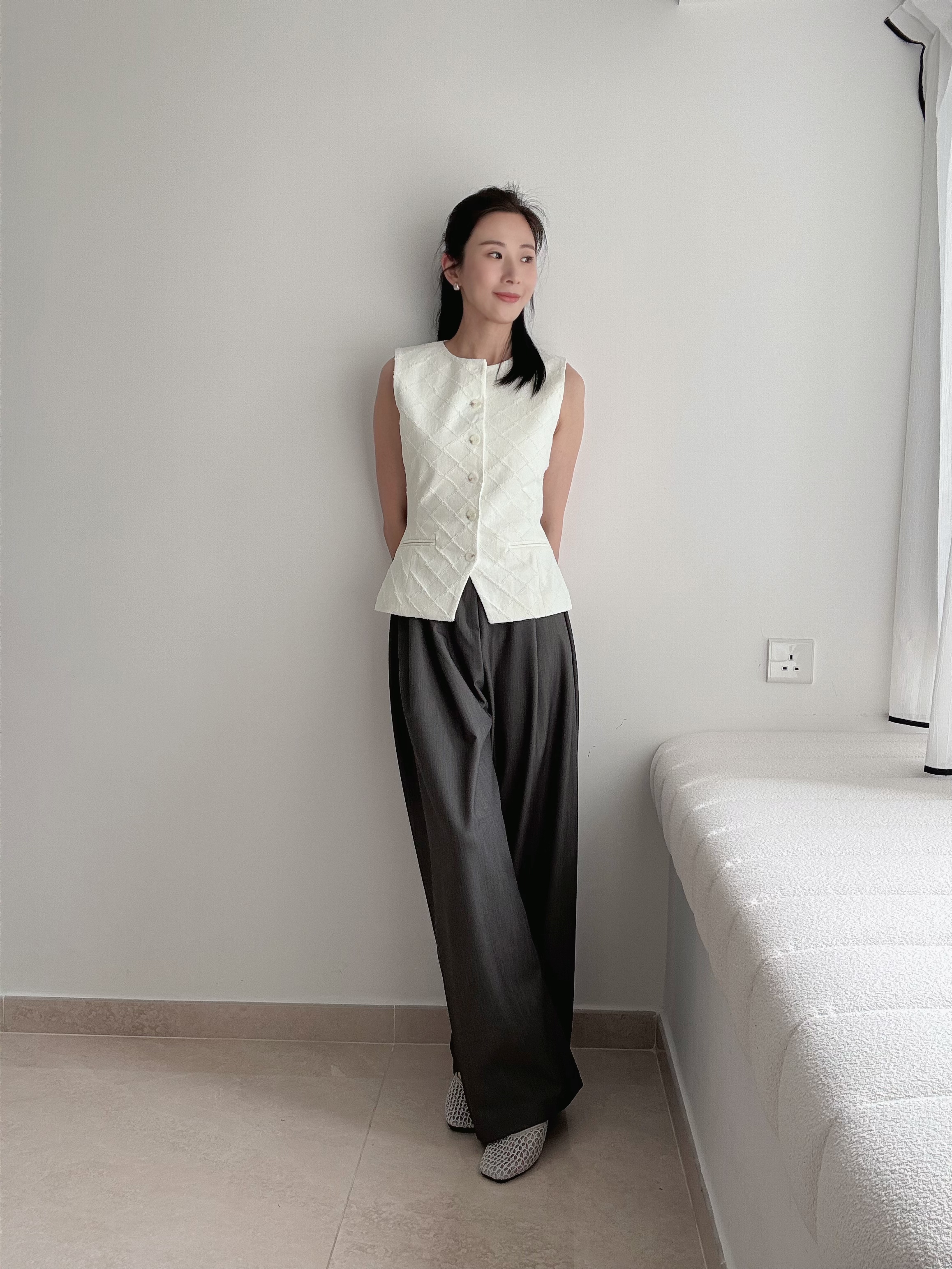 MARGOT Elegant Diamond Vest