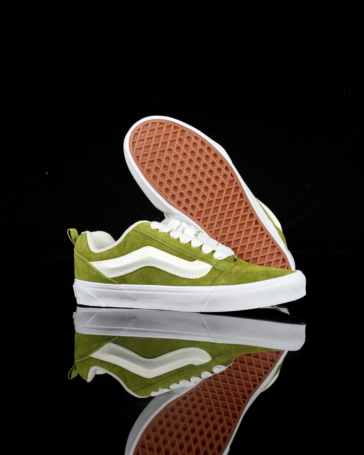 Vans Knu Skool