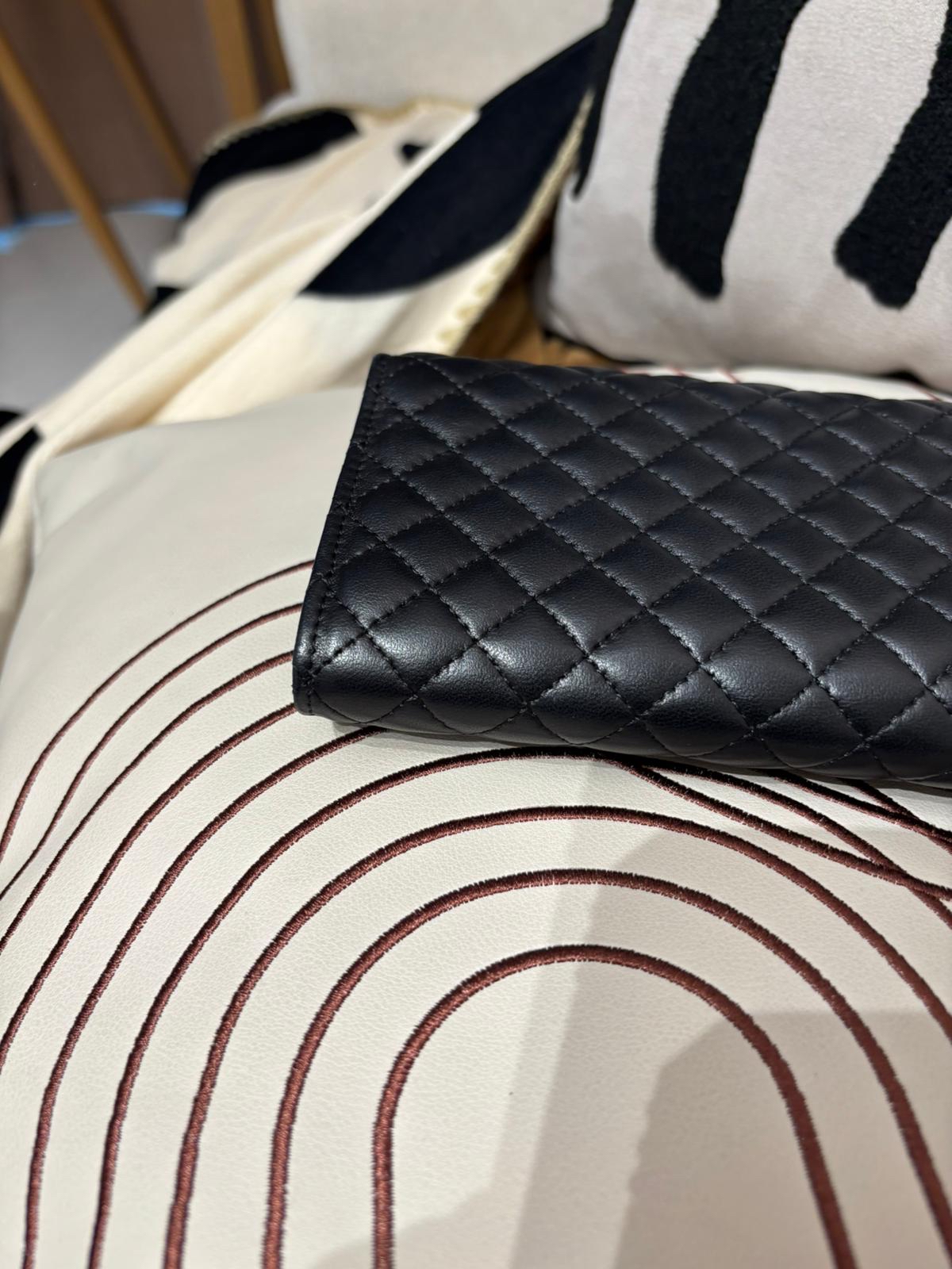 Chanel Long Flap Wallet 100%Authentic, 99%New ✅13Card ✅Box